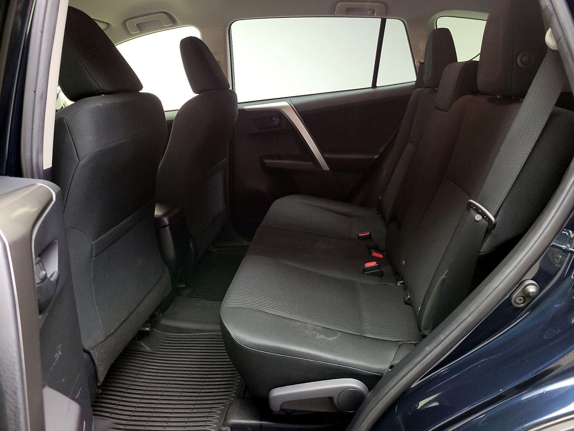 Thumbnail: 2018 Toyota RAV4 - 19