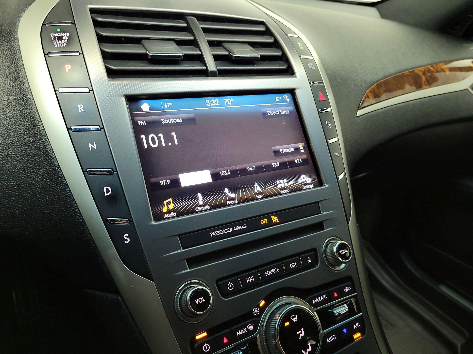 Thumbnail: 2018 Lincoln MKZ - 16