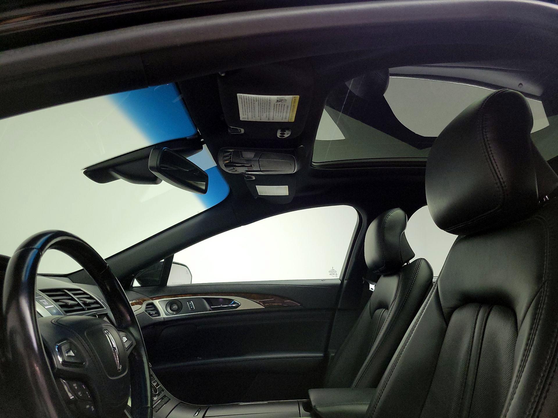 Thumbnail: 2018 Lincoln MKZ - 20
