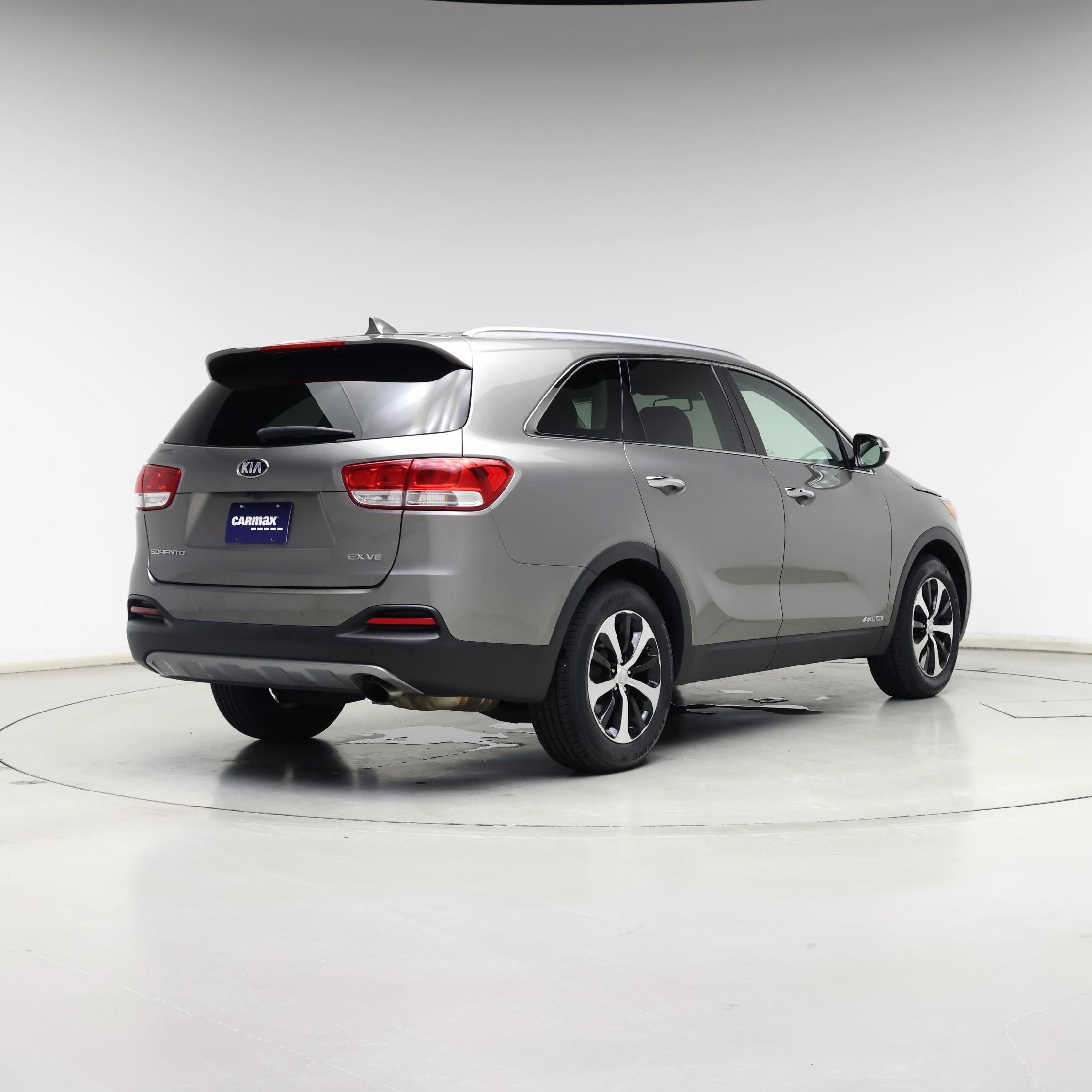 Thumbnail: 2017 Kia Sorento - 8