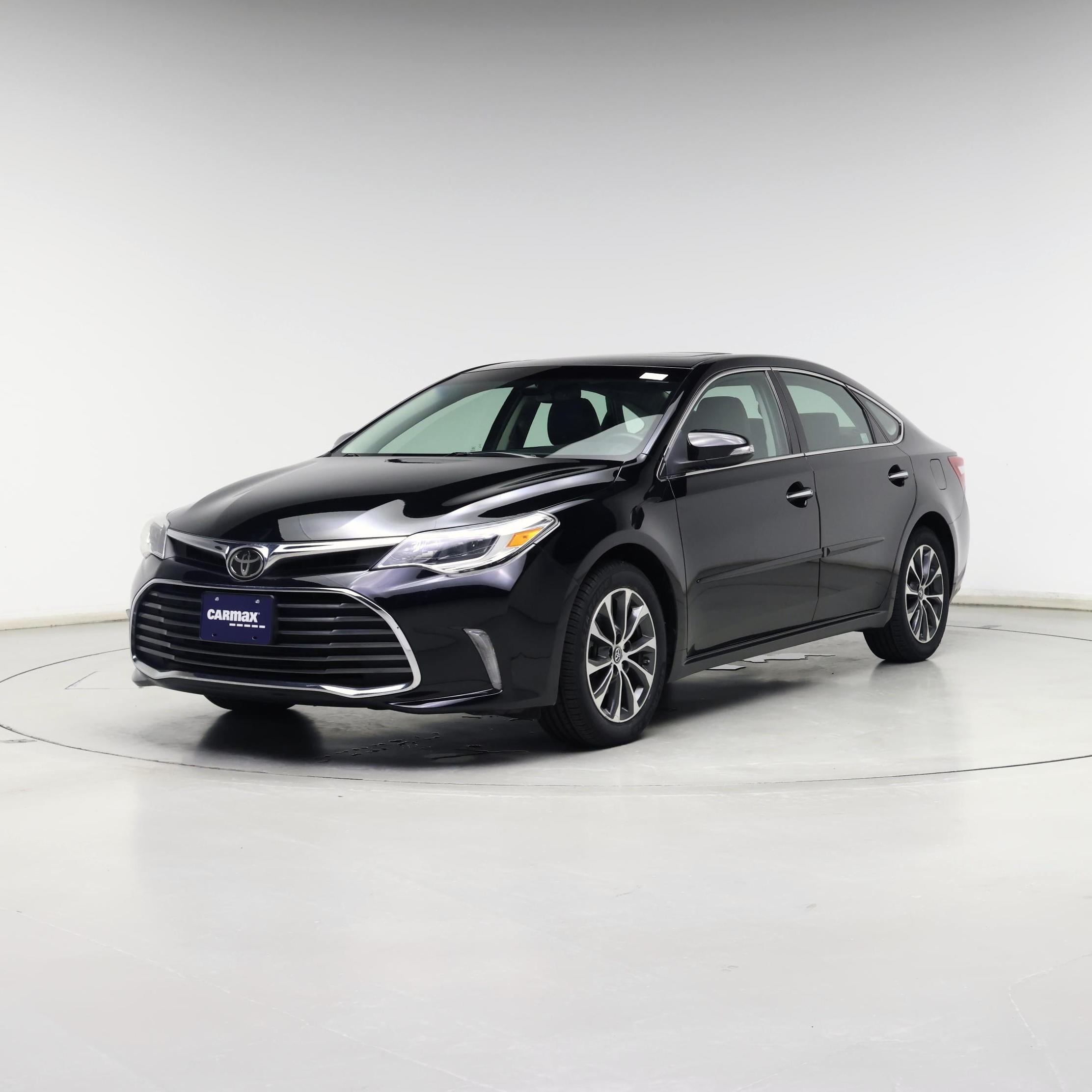 Thumbnail: 2018 Toyota Avalon - 4