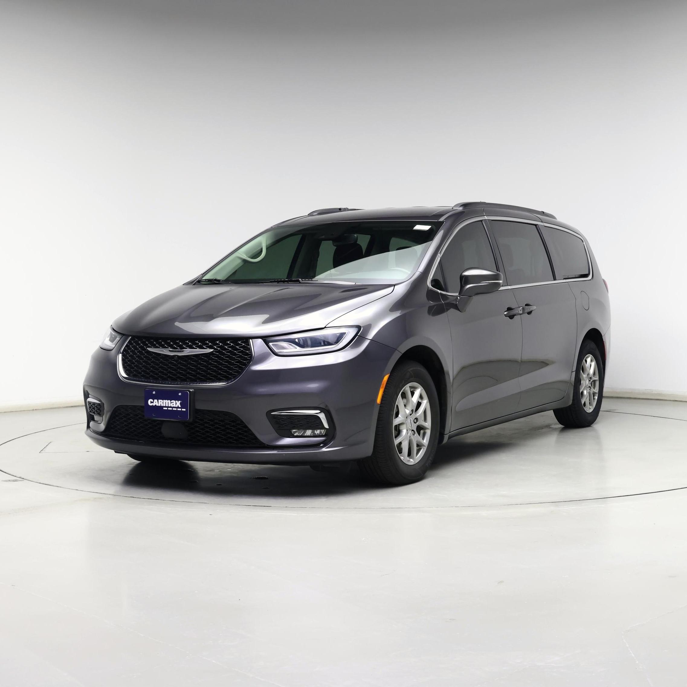 Thumbnail: 2021 Chrysler Pacifica - 4