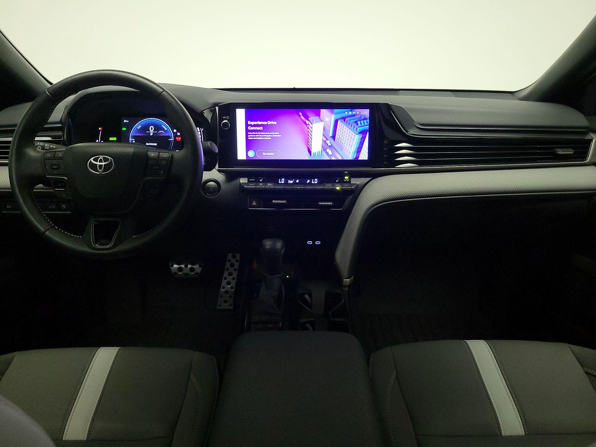 Thumbnail: 2025 Toyota Camry - 9