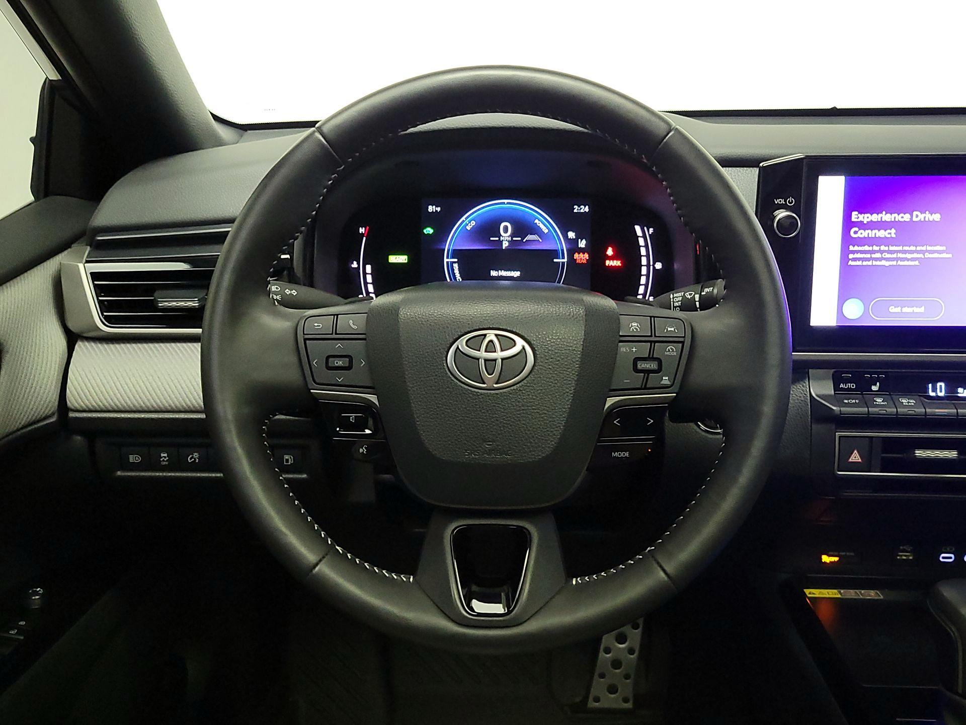 Thumbnail: 2025 Toyota Camry - 10