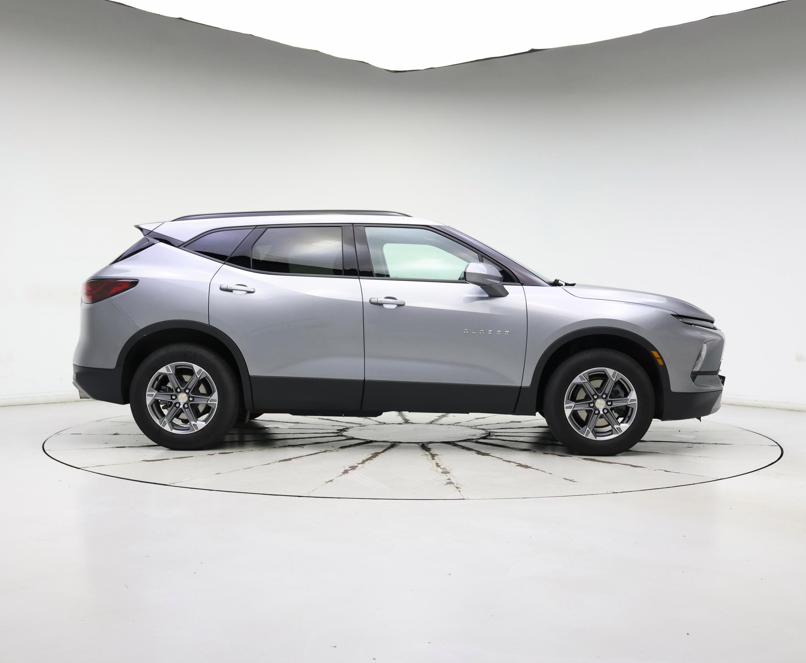 Thumbnail: 2023 Chevrolet Blazer - 7