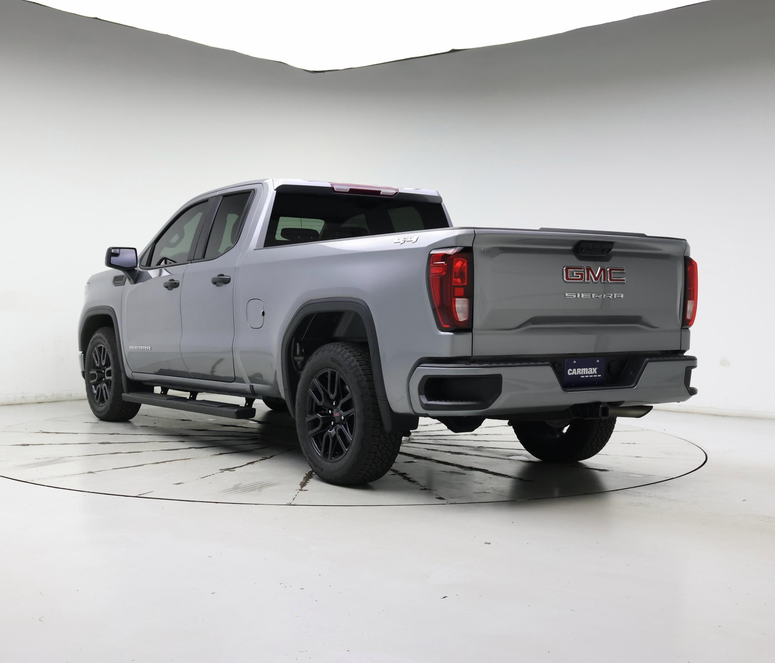 Thumbnail: 2023 GMC Sierra 1500 - 2