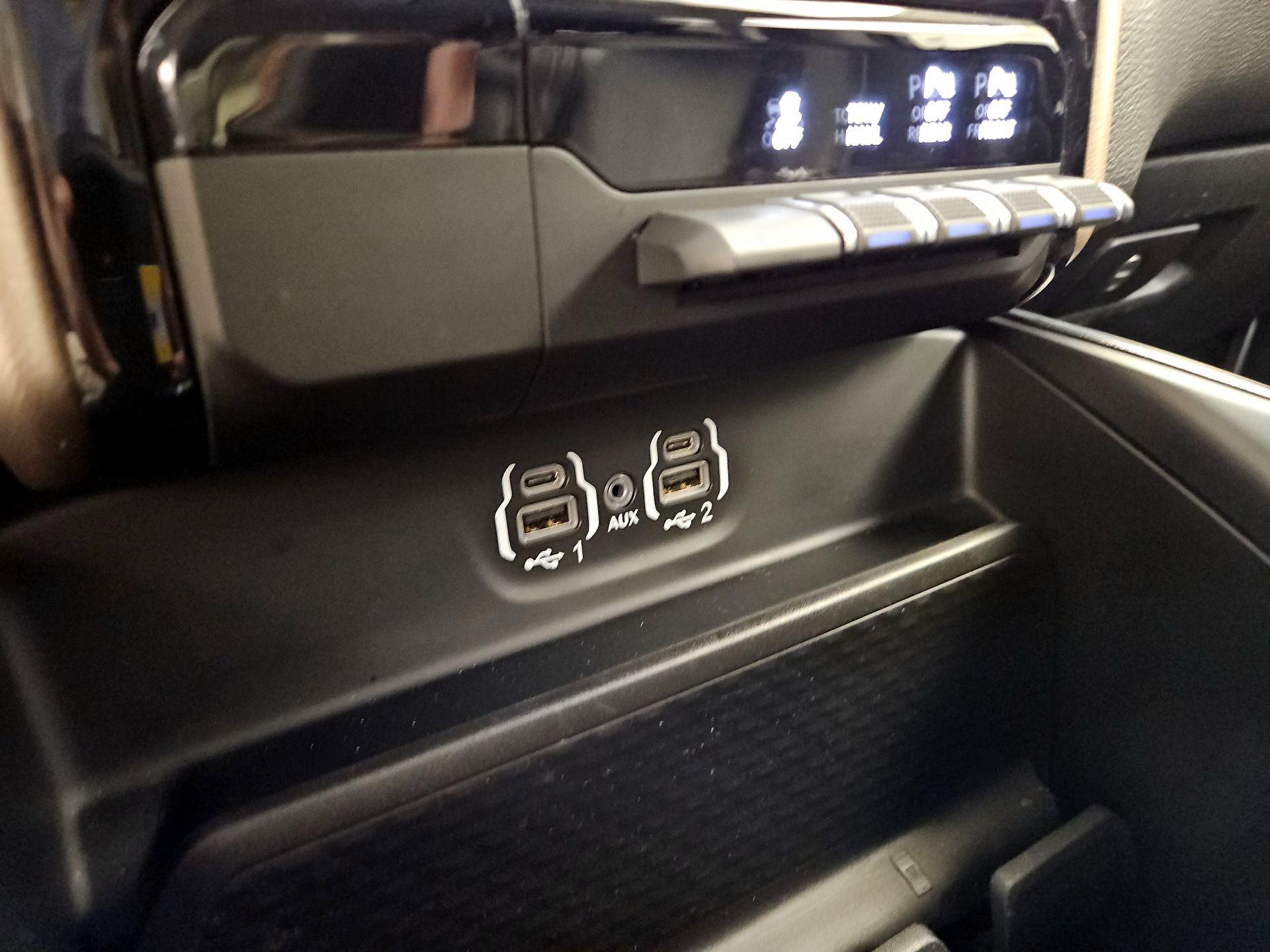 Thumbnail: 2022 RAM 1500 - 19