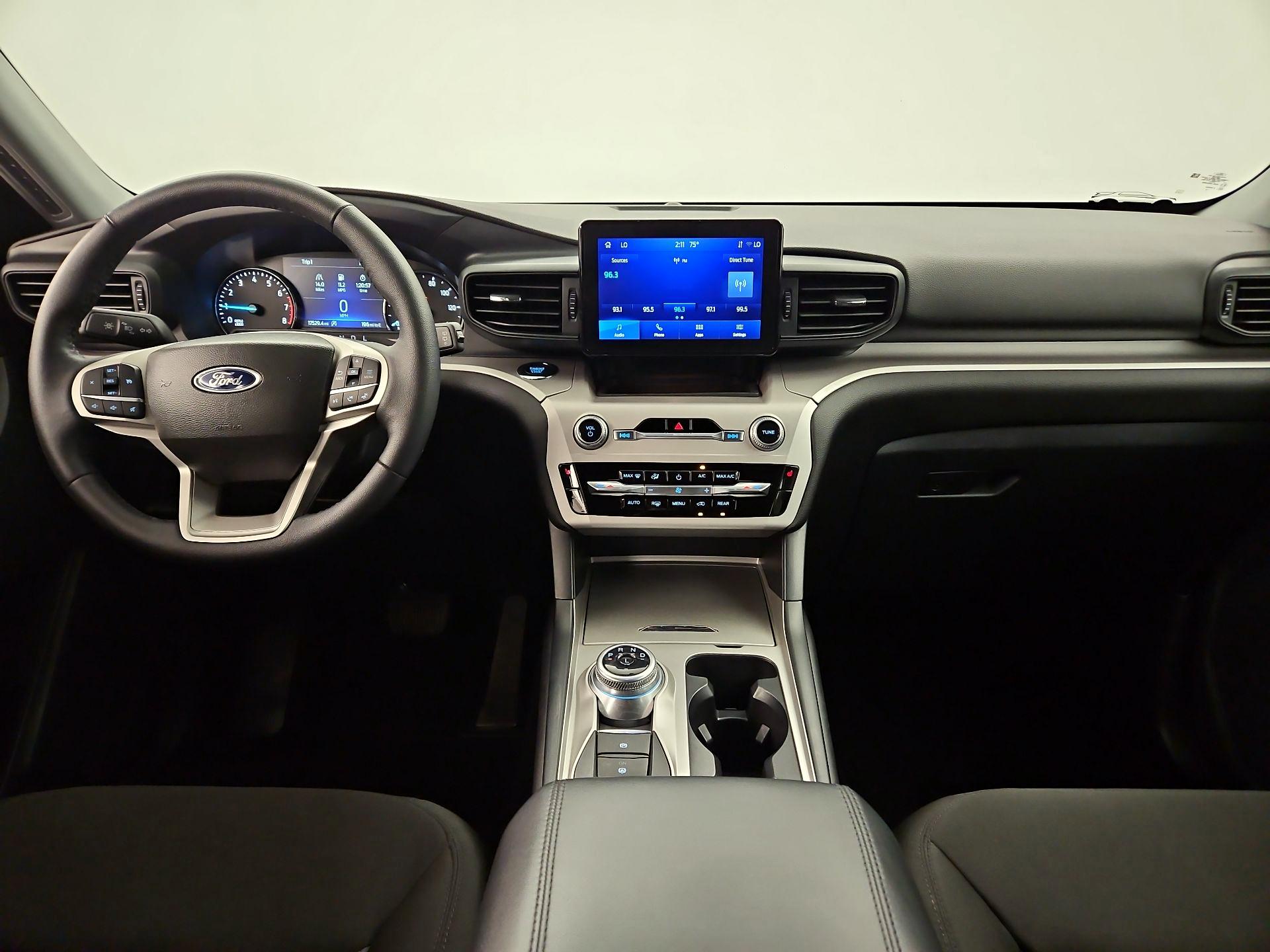 Thumbnail: 2023 Ford Explorer - 9