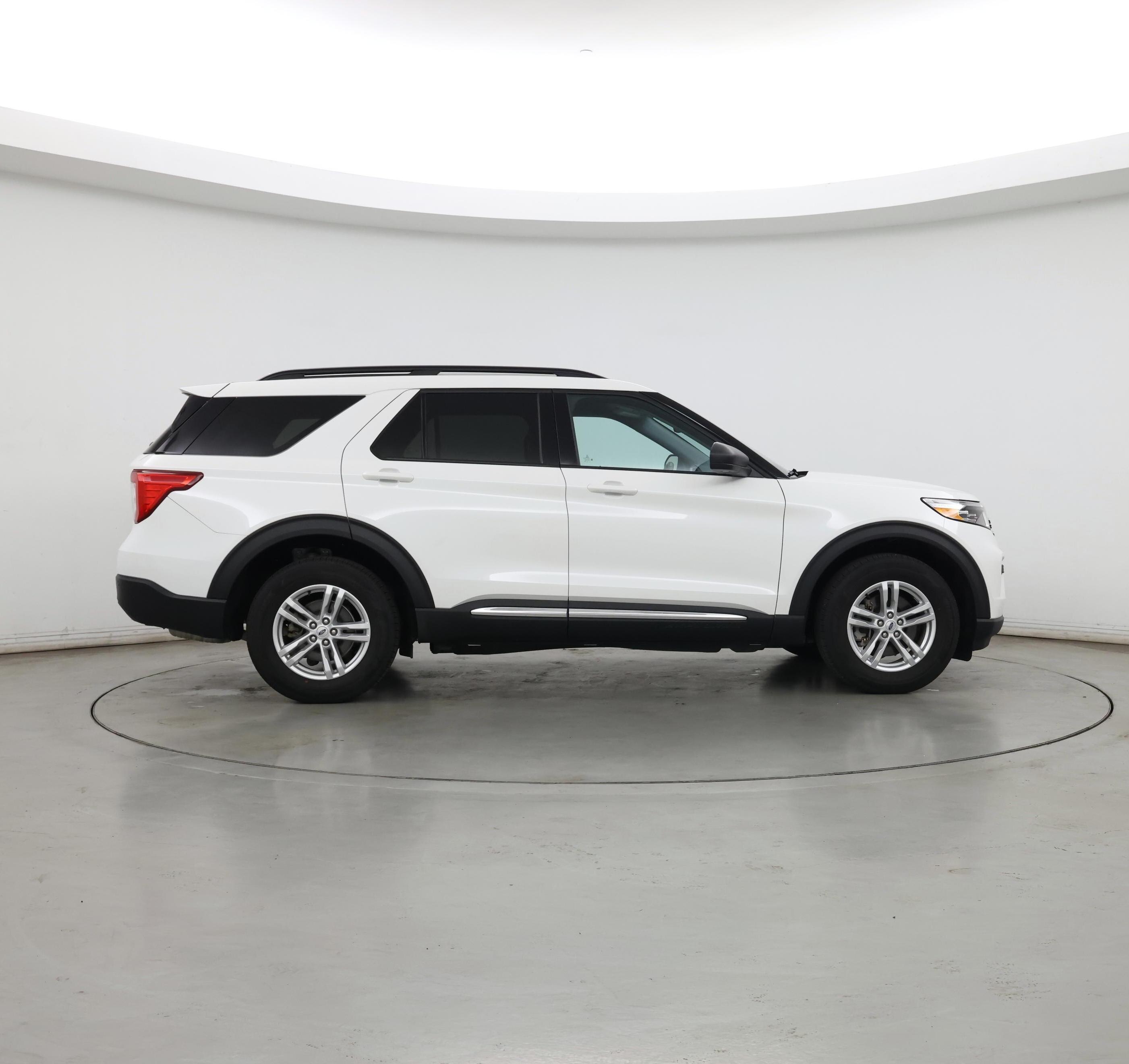 Thumbnail: 2023 Ford Explorer - 7