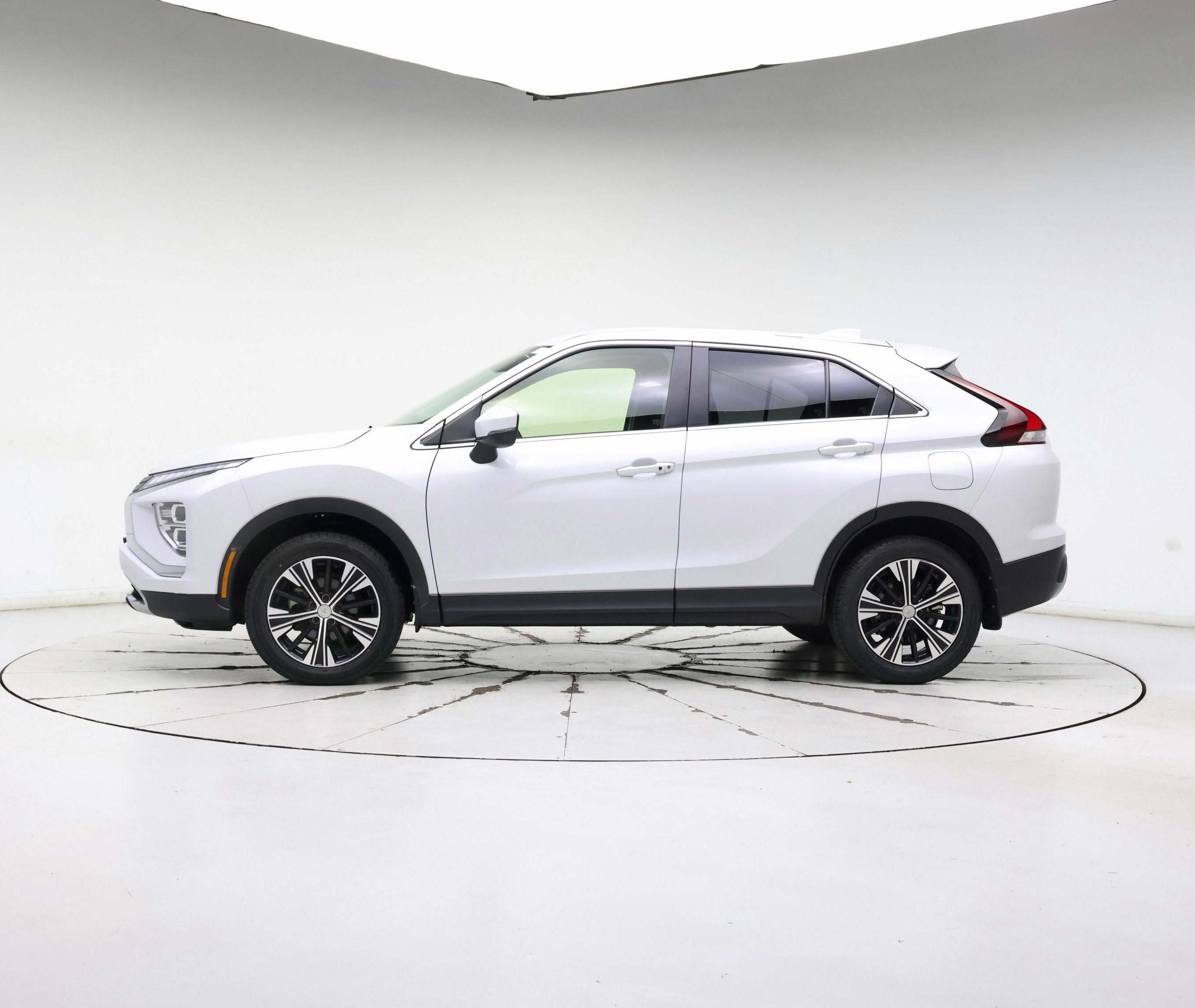 Thumbnail: 2022 Mitsubishi Eclipse Cross - 3