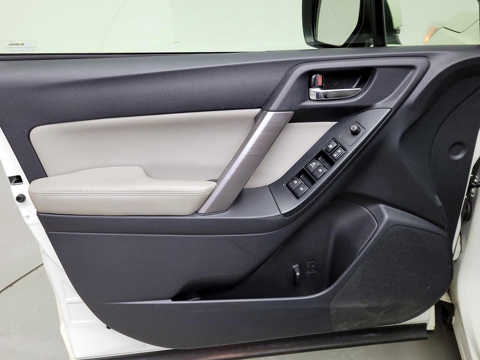 Thumbnail: 2016 Subaru Forester - 12