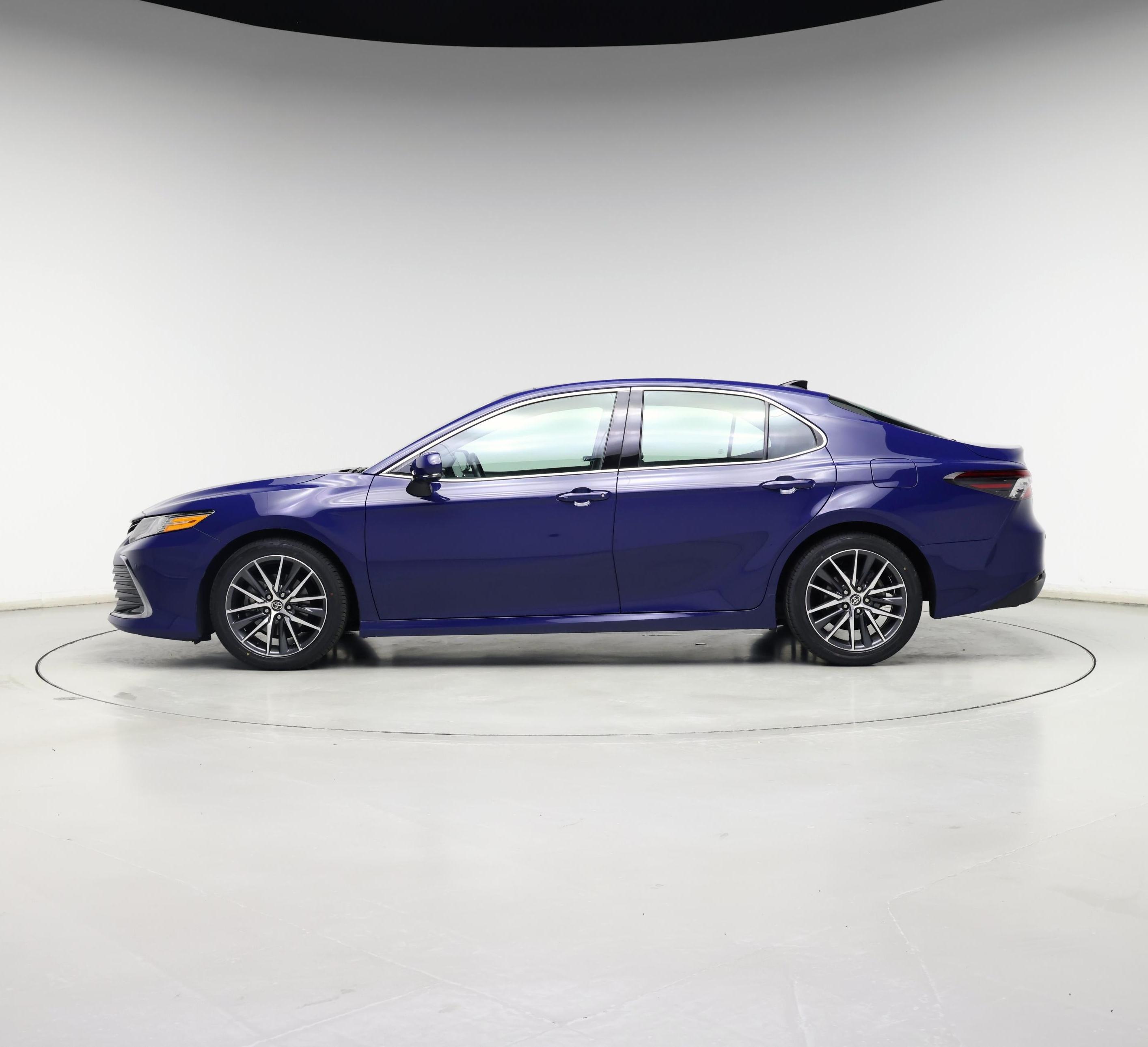 Thumbnail: 2023 Toyota Camry - 3