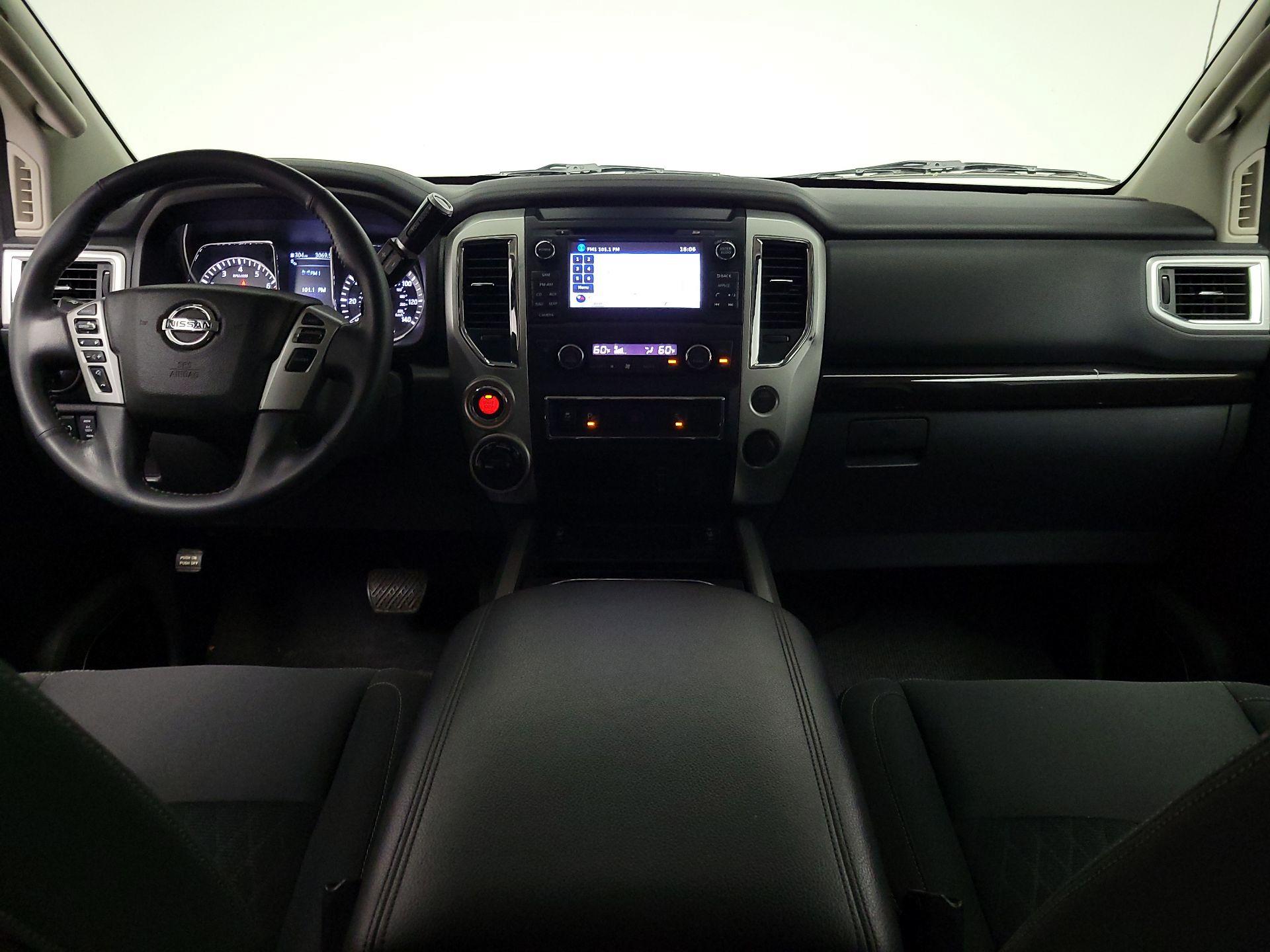 Thumbnail: 2017 Nissan Titan - 9