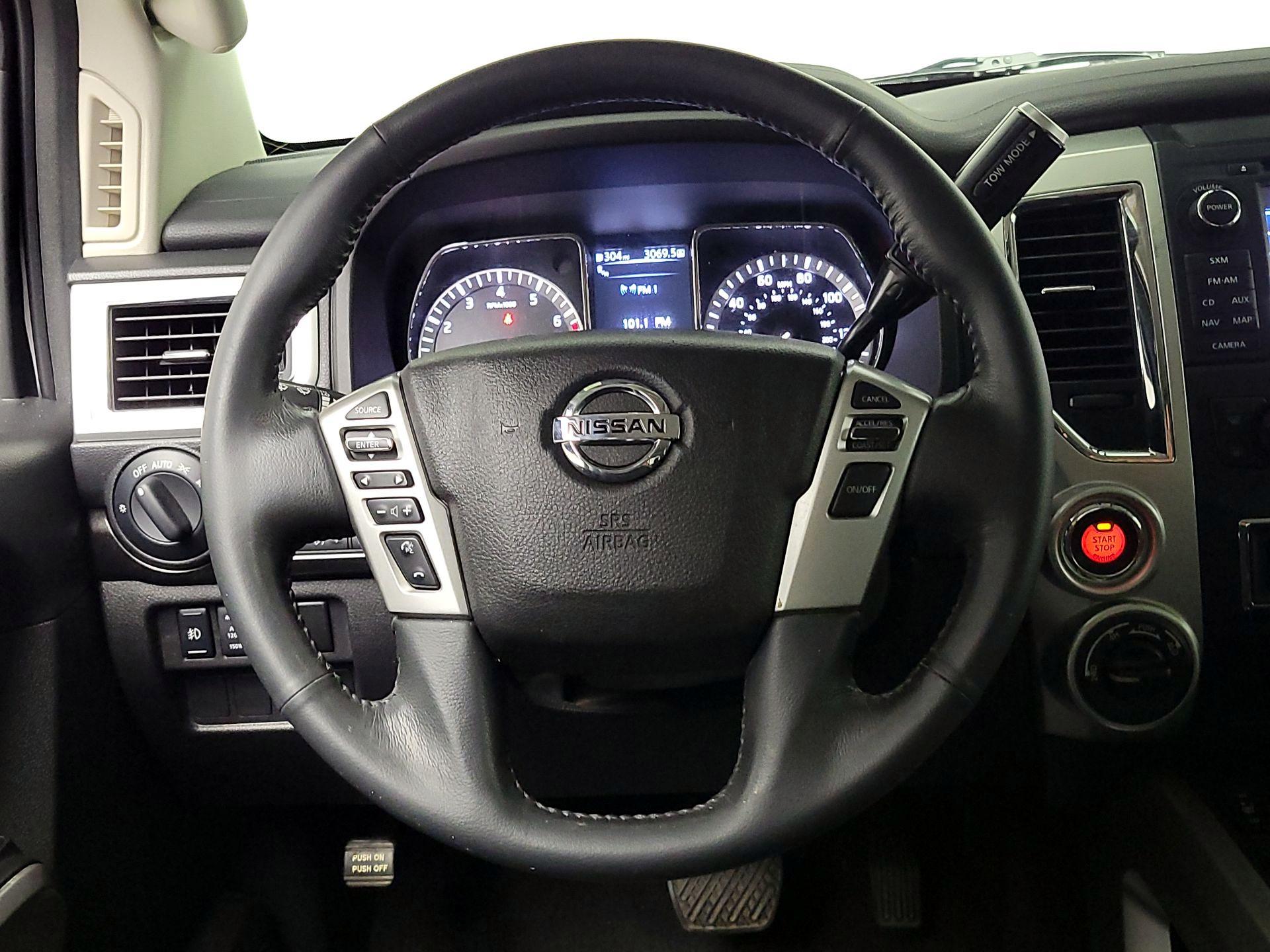 Thumbnail: 2017 Nissan Titan - 10