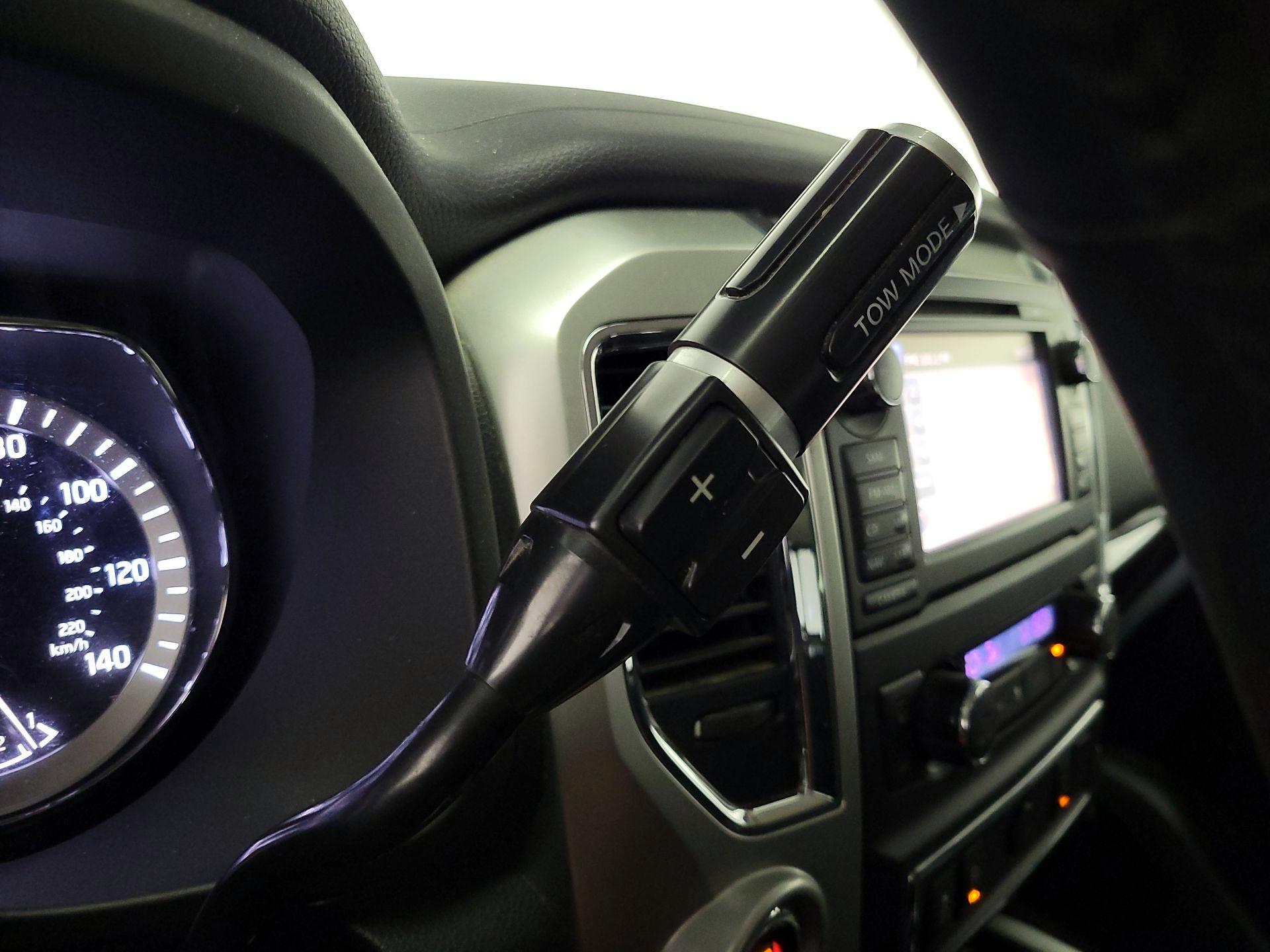 Thumbnail: 2017 Nissan Titan - 18