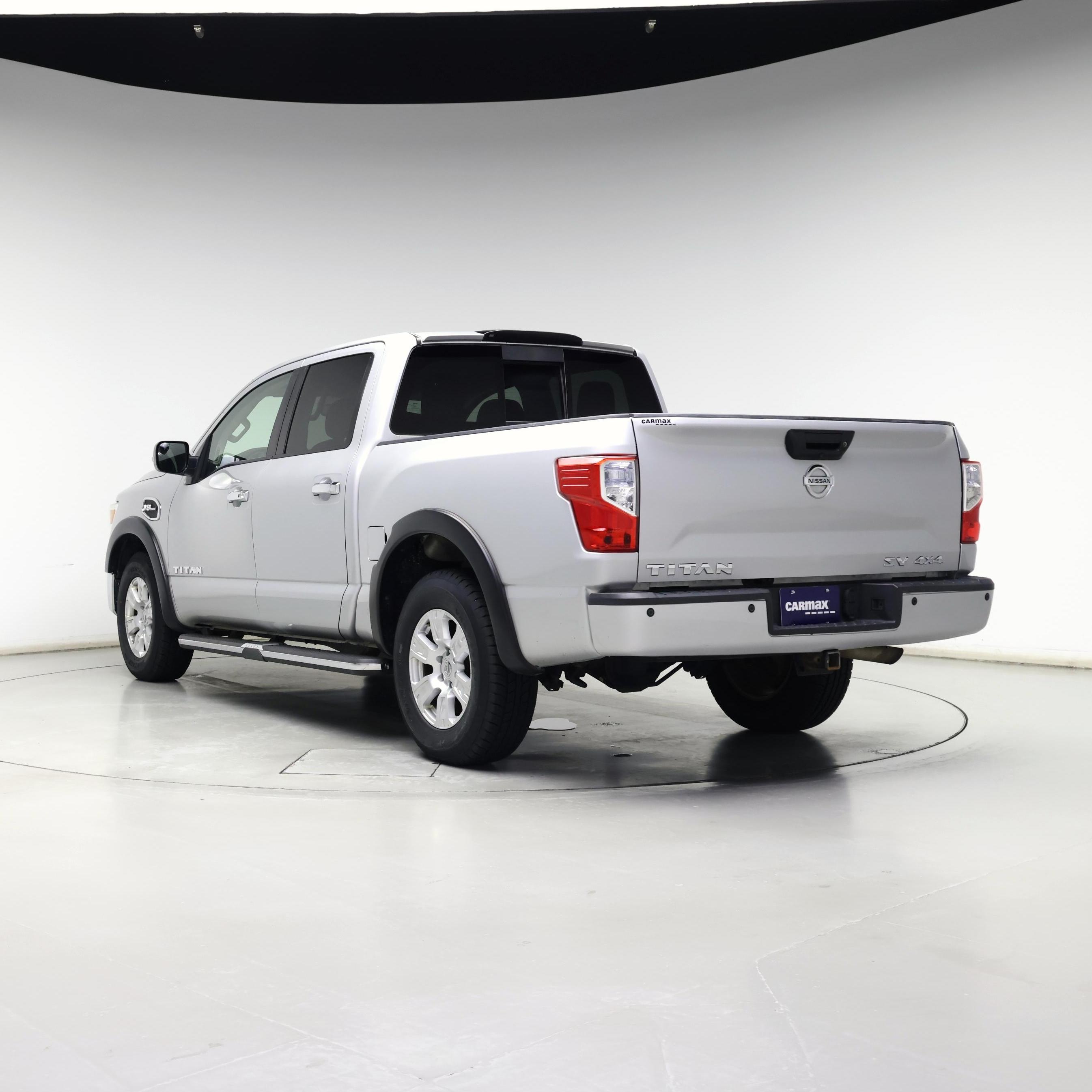 Thumbnail: 2017 Nissan Titan - 2