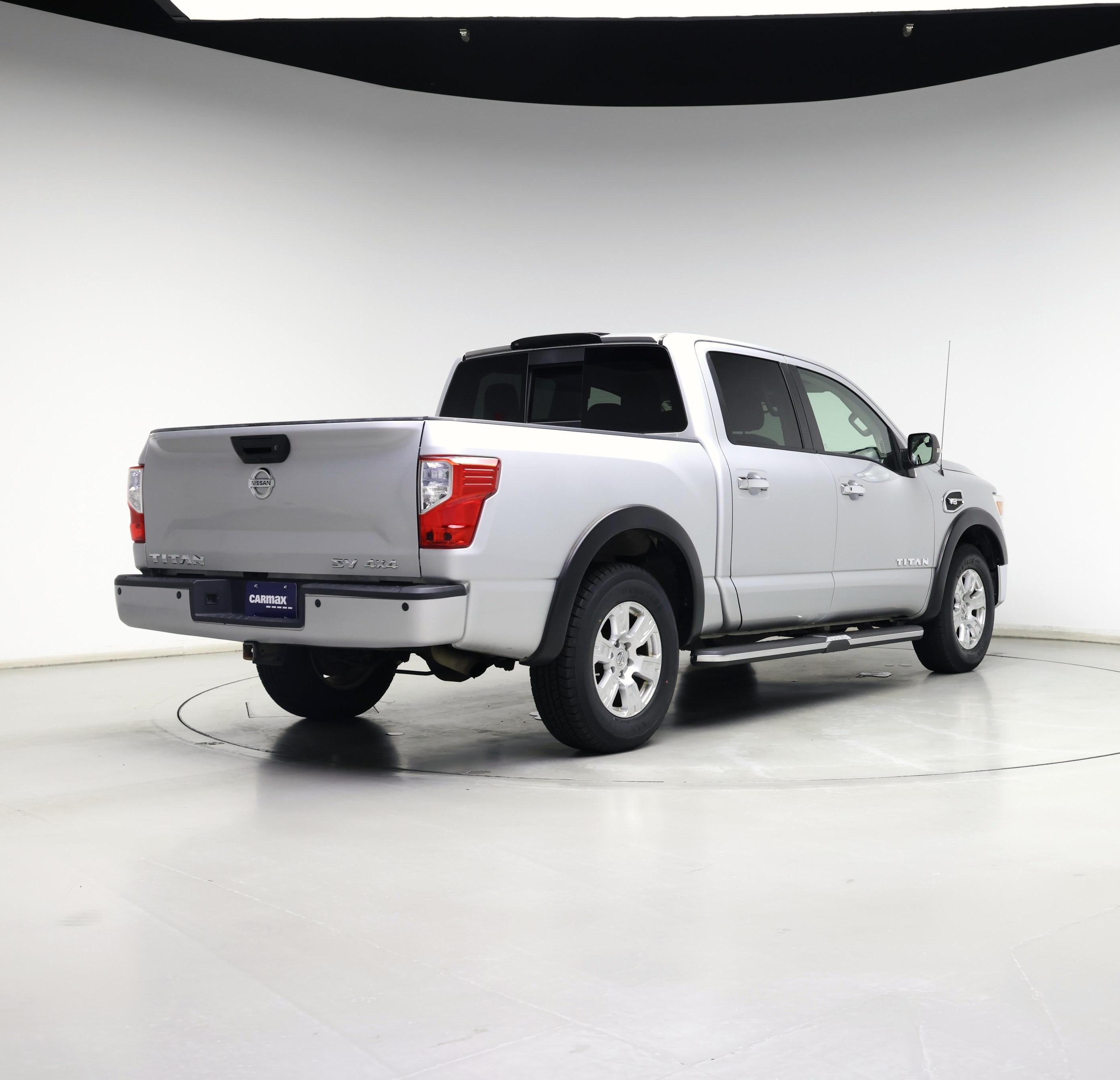 Thumbnail: 2017 Nissan Titan - 8