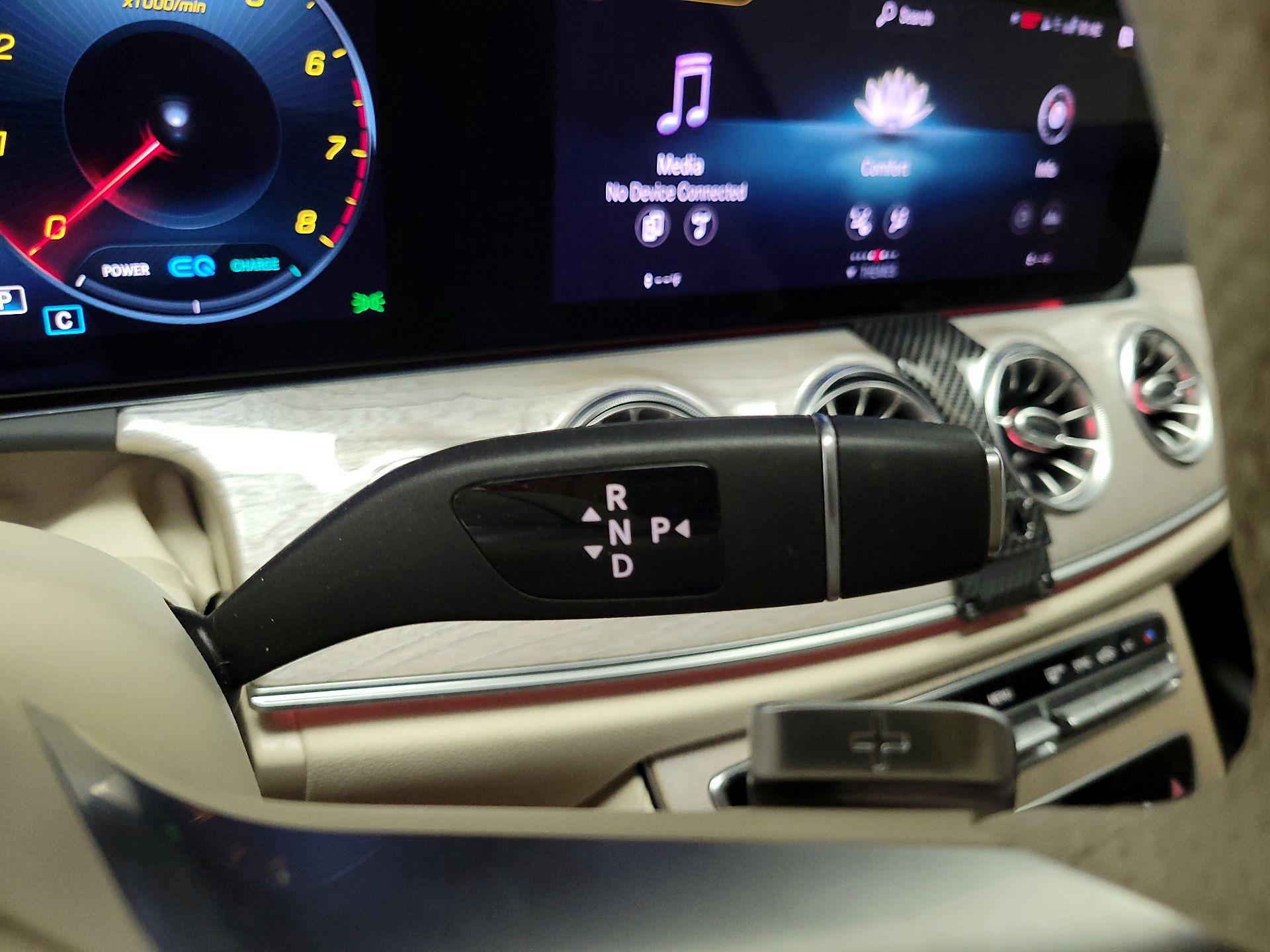 Thumbnail: 2021 Mercedes-Benz E-Class - 18