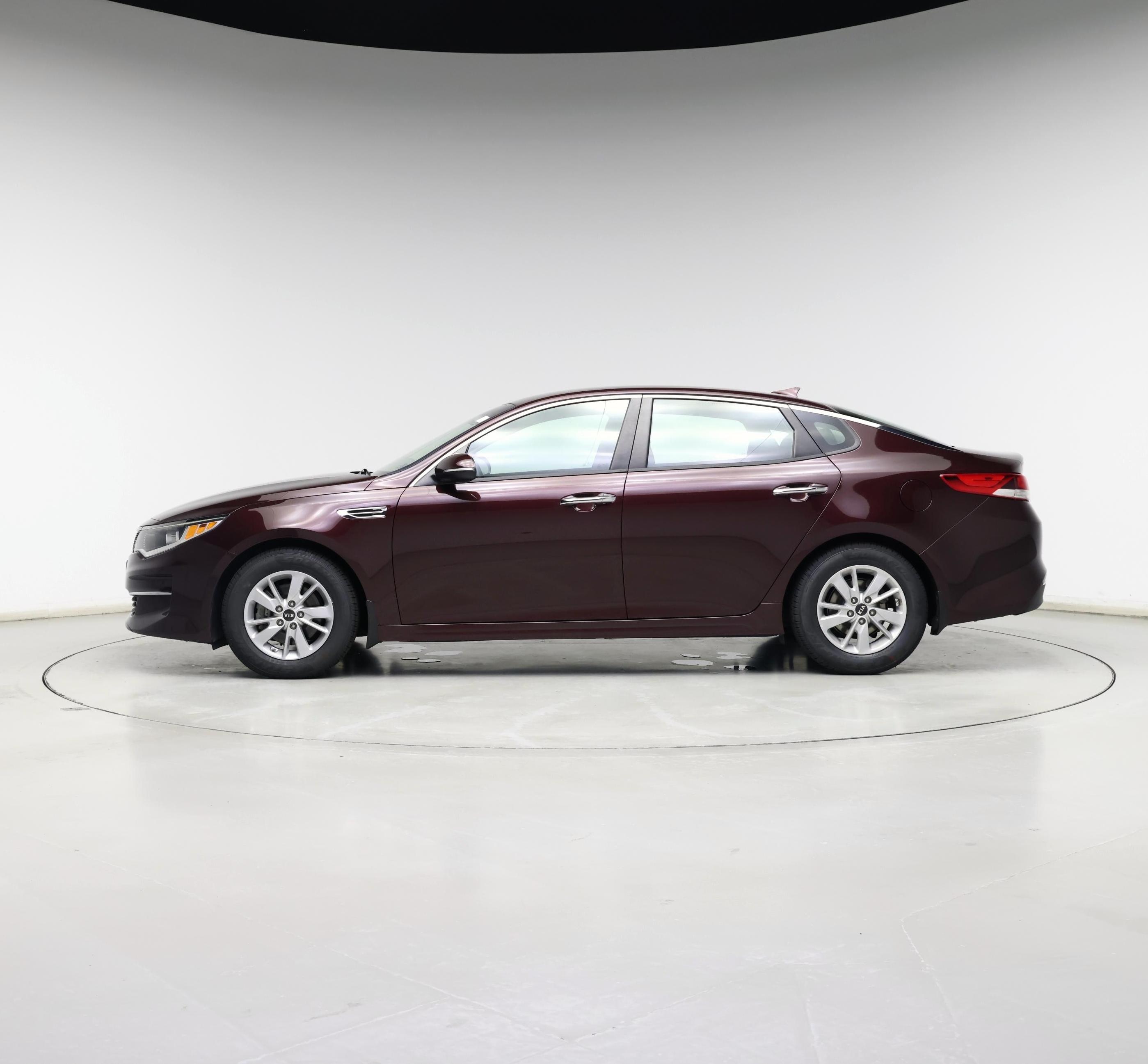 Thumbnail: 2018 Kia Optima - 3