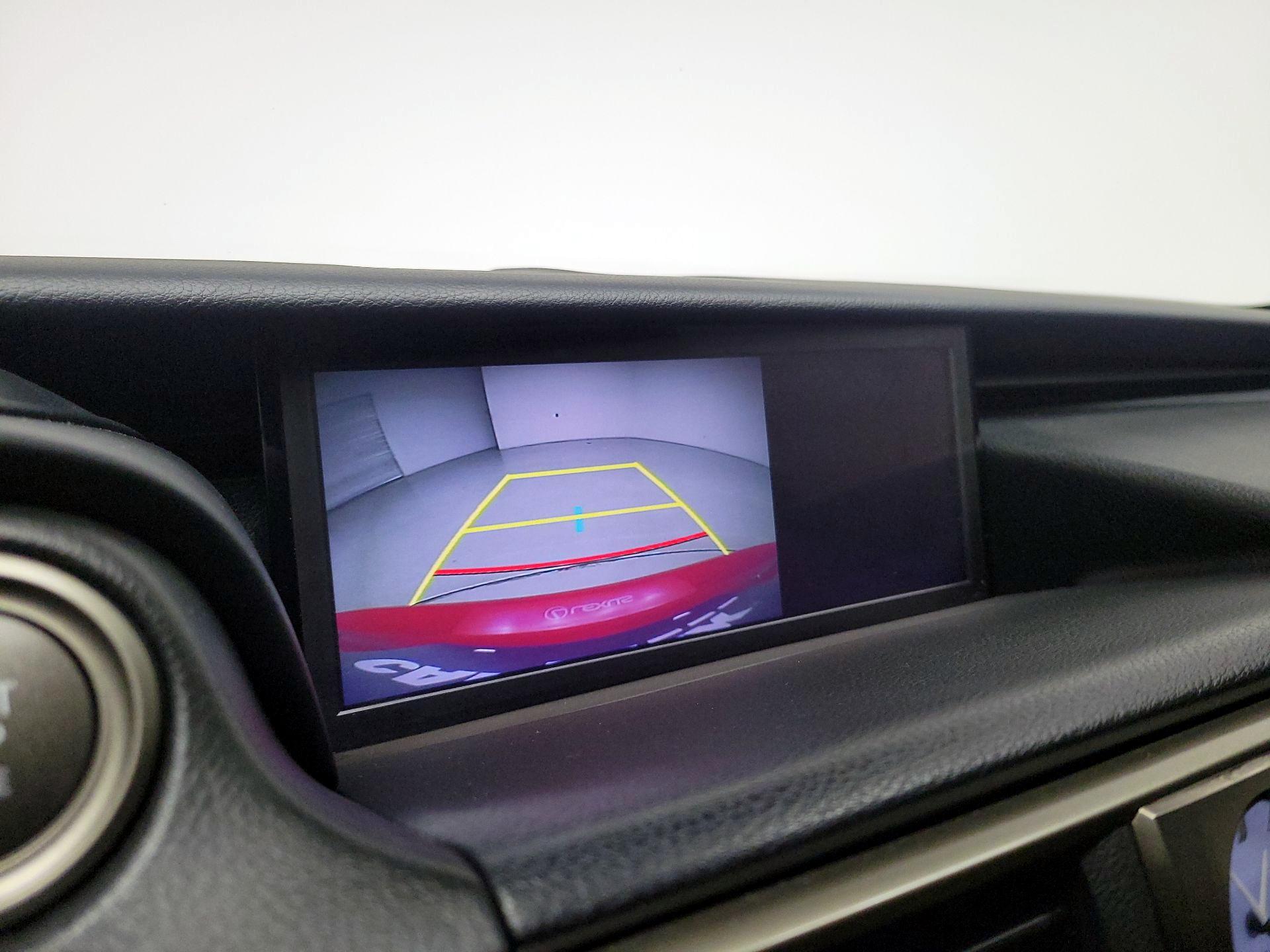 Thumbnail: 2017 Lexus IS - 15