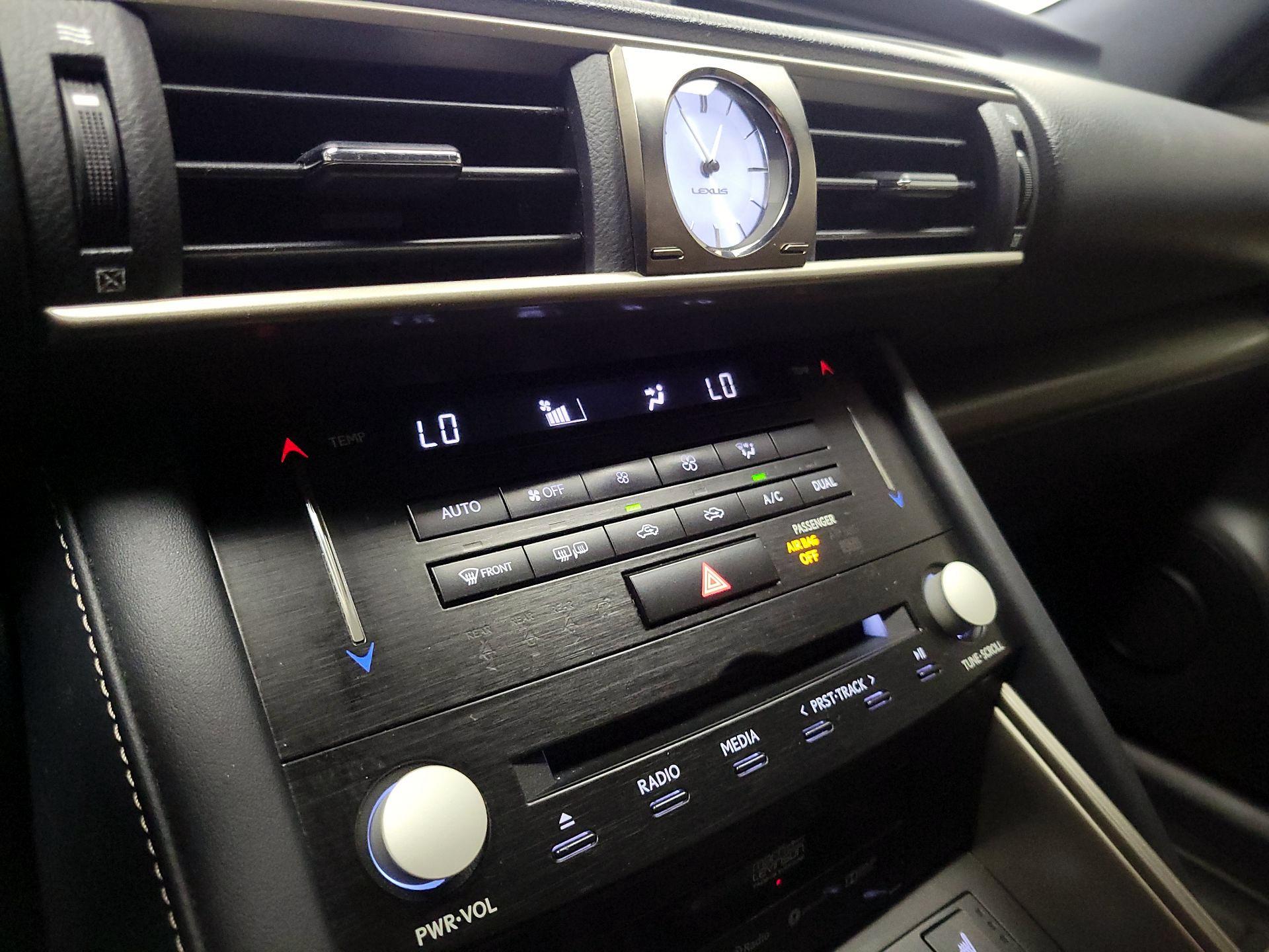 Thumbnail: 2017 Lexus IS - 17