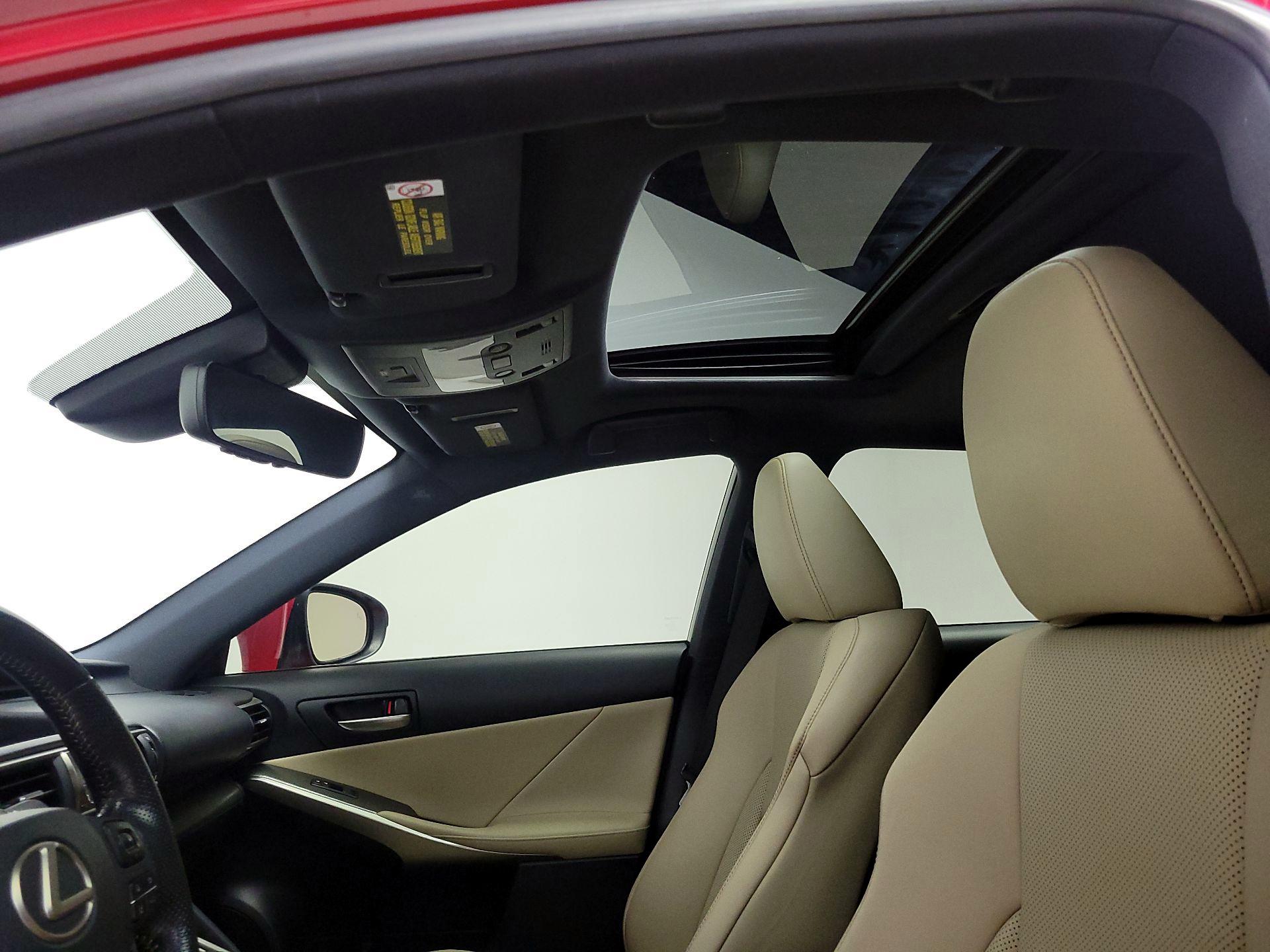 Thumbnail: 2017 Lexus IS - 20