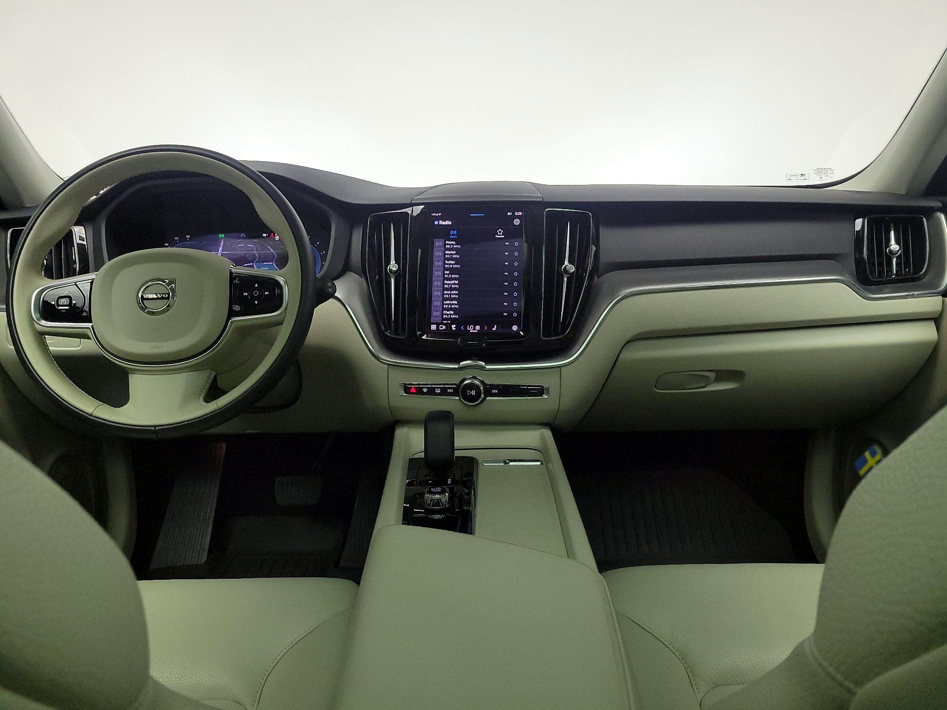 Thumbnail: 2024 Volvo XC60 - 9