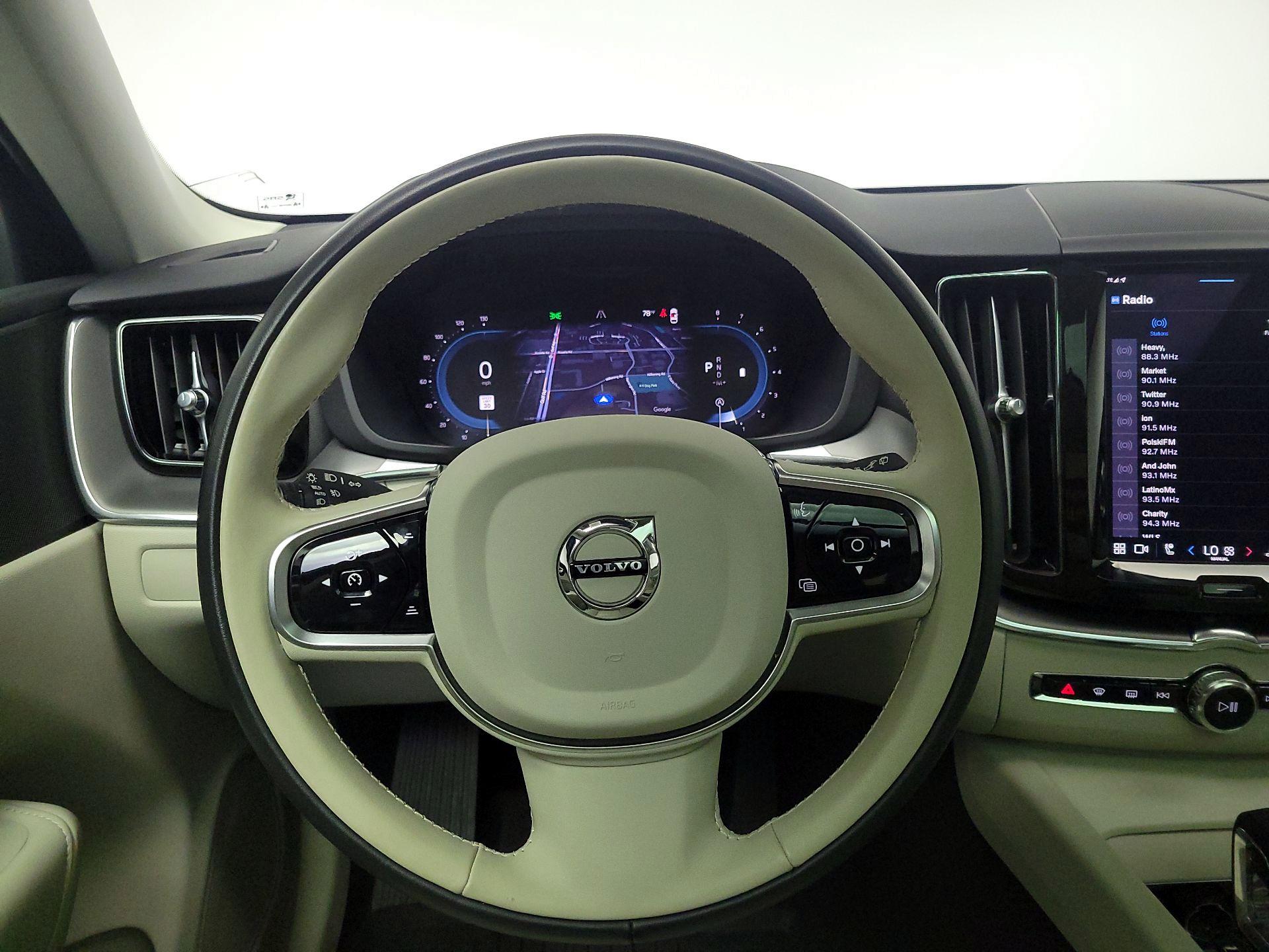 Thumbnail: 2024 Volvo XC60 - 10