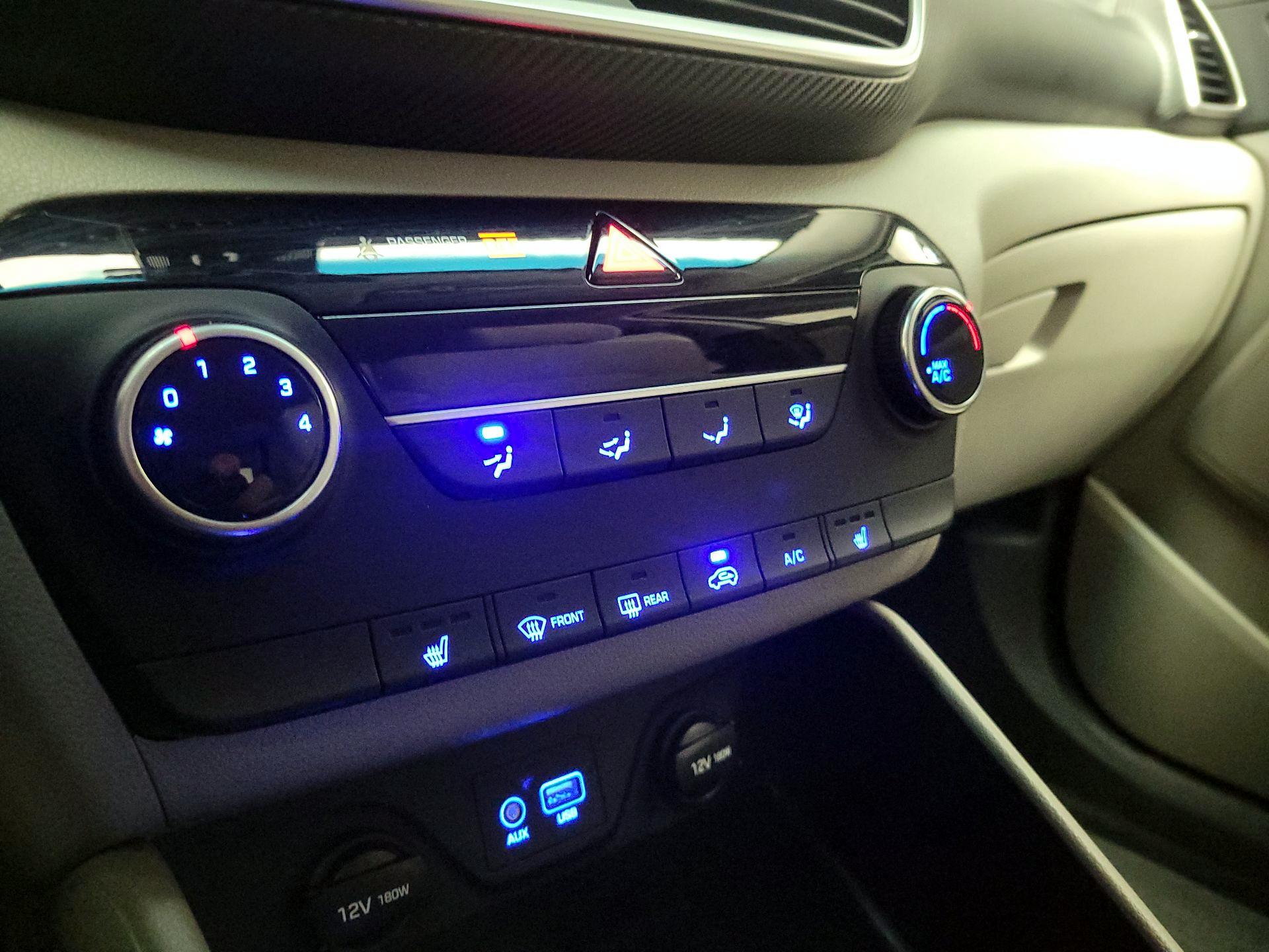 Thumbnail: 2020 Hyundai Tucson - 16