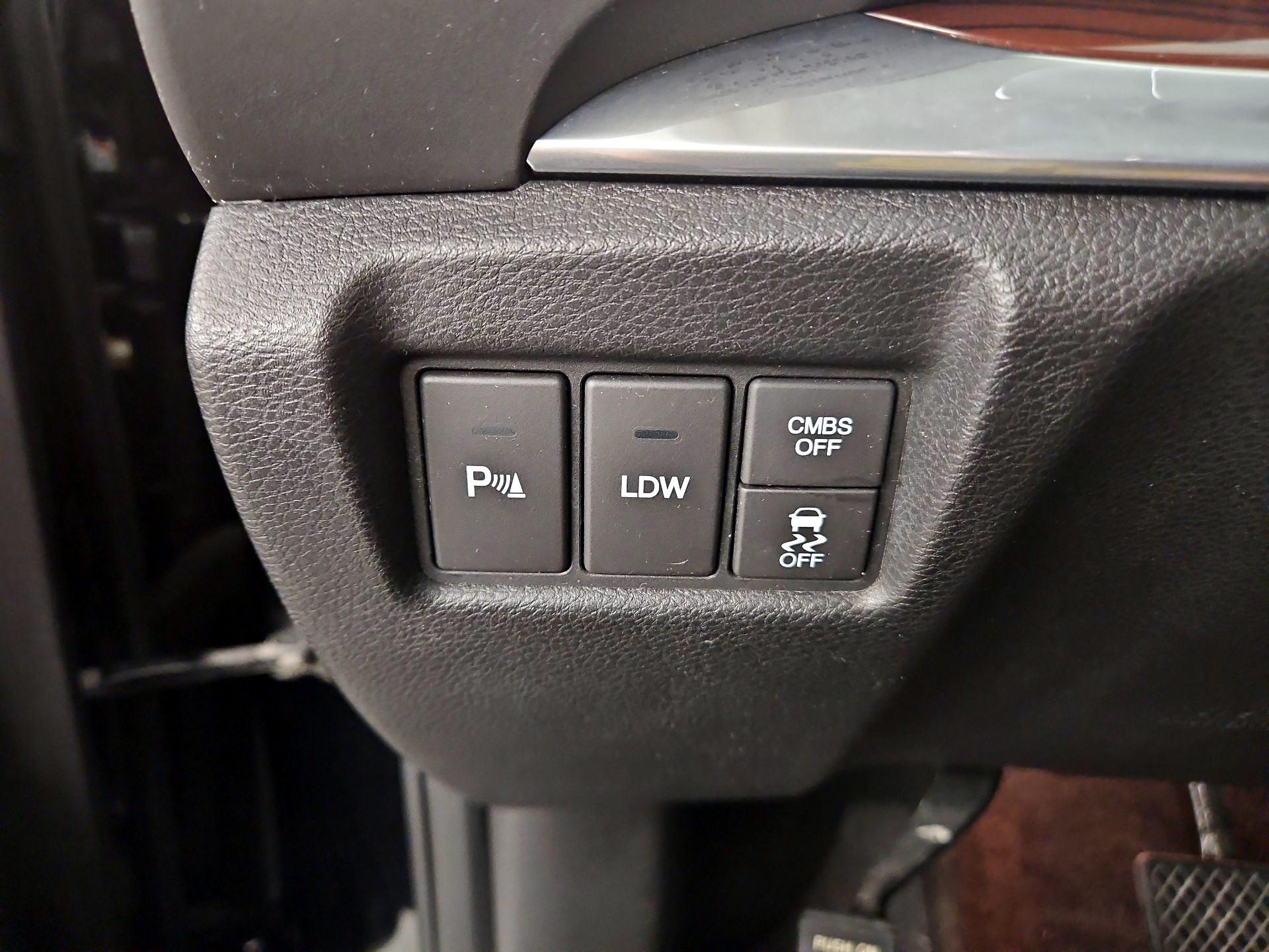 Thumbnail: 2014 Acura MDX - 13