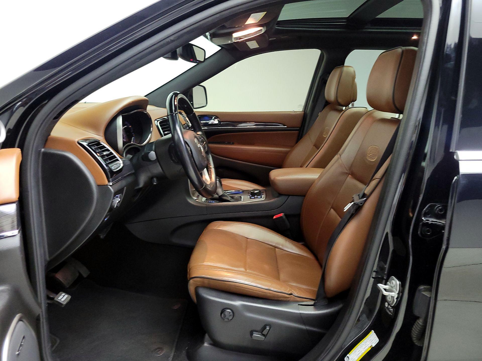 Thumbnail: 2021 Jeep Grand Cherokee - 11