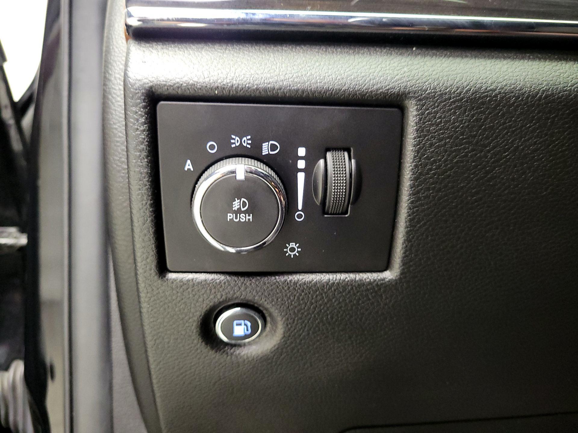 Thumbnail: 2021 Jeep Grand Cherokee - 13