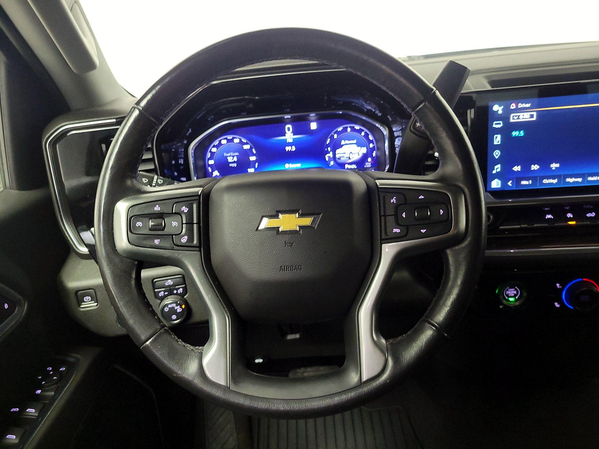 Thumbnail: 2022 Chevrolet Silverado 1500 - 10