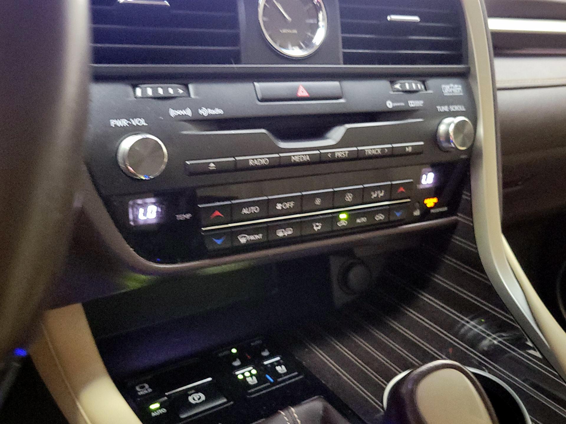 Thumbnail: 2016 Lexus RX - 17