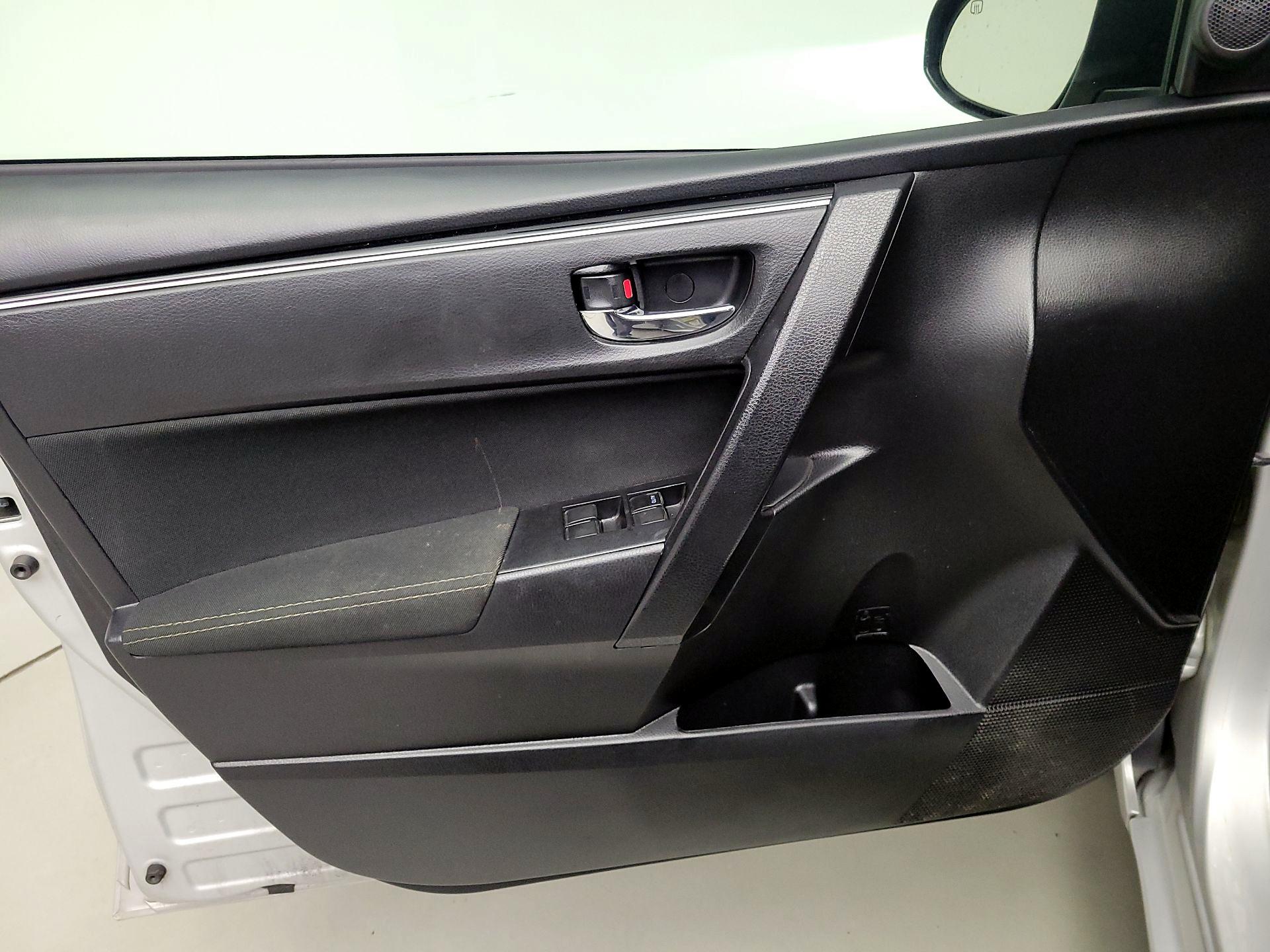 Thumbnail: 2019 Toyota Corolla - 12