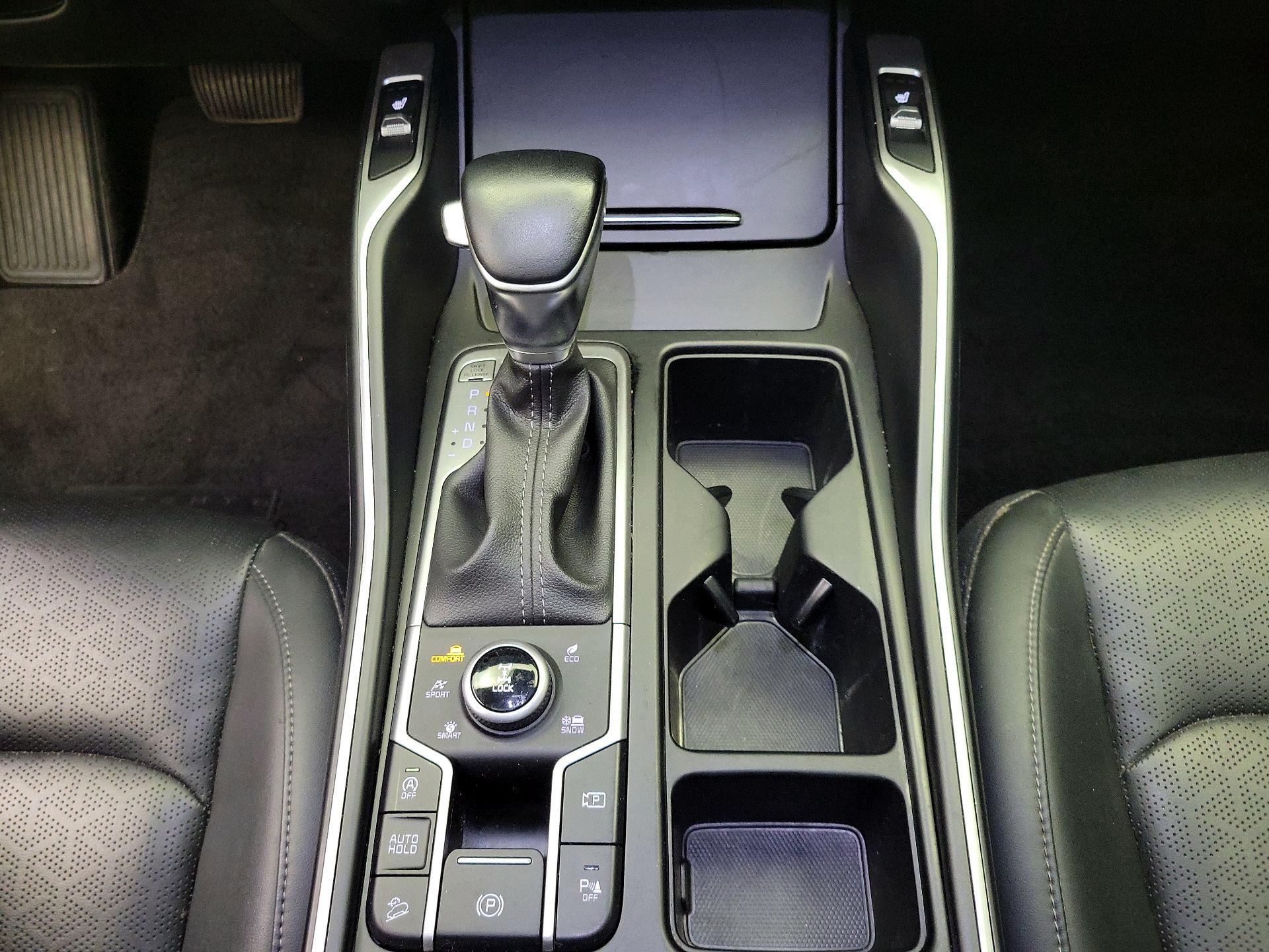 Thumbnail: 2023 Kia Sorento - 18
