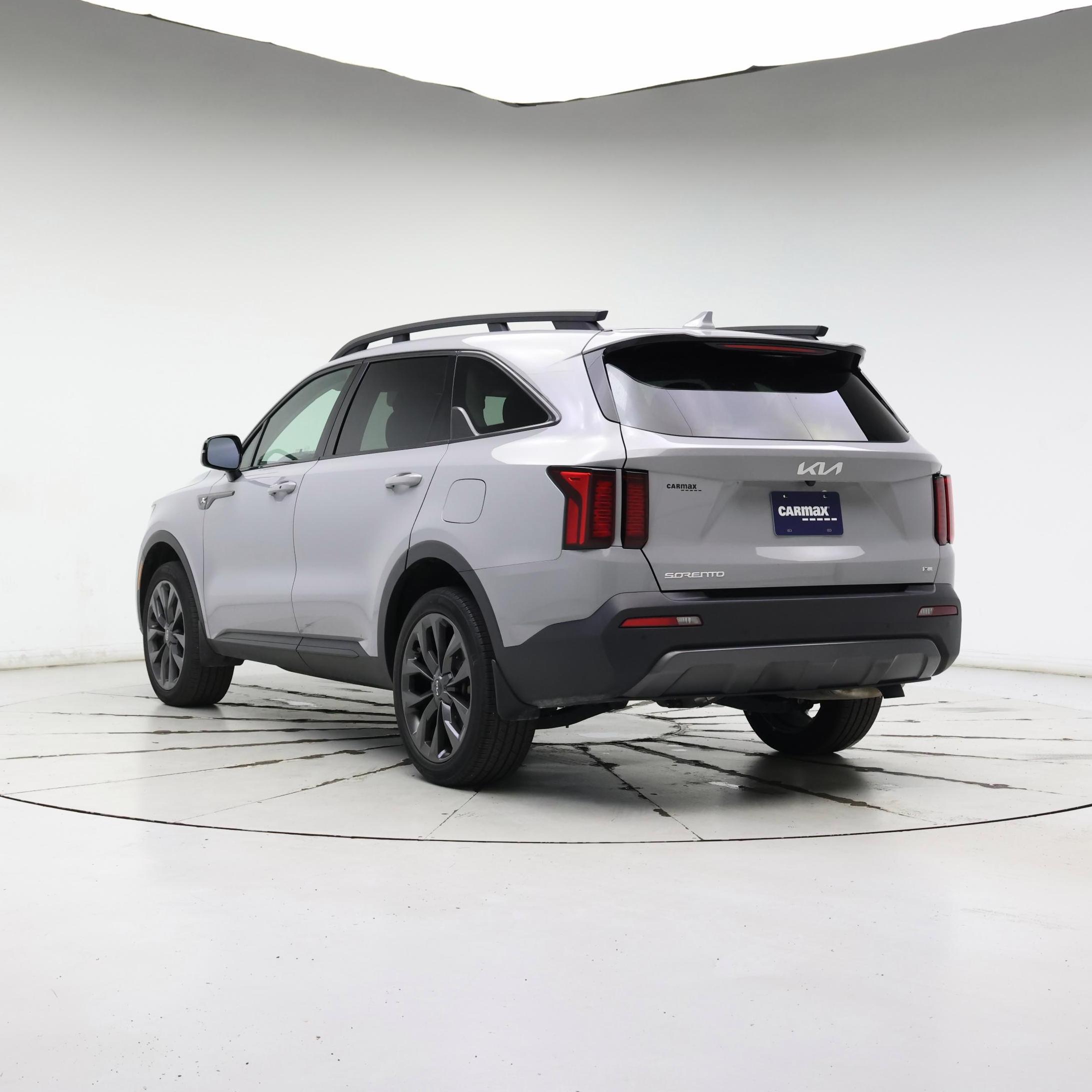 Thumbnail: 2023 Kia Sorento - 2