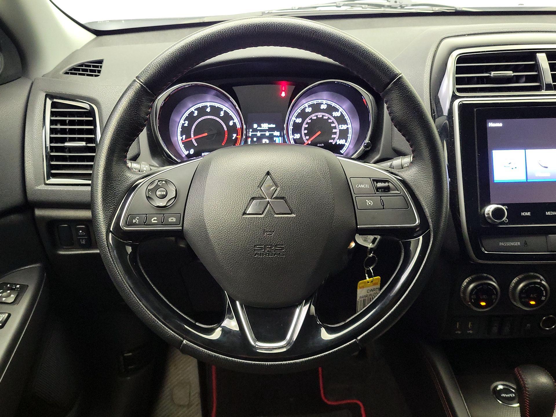Thumbnail: 2023 Mitsubishi Outlander Sport - 10