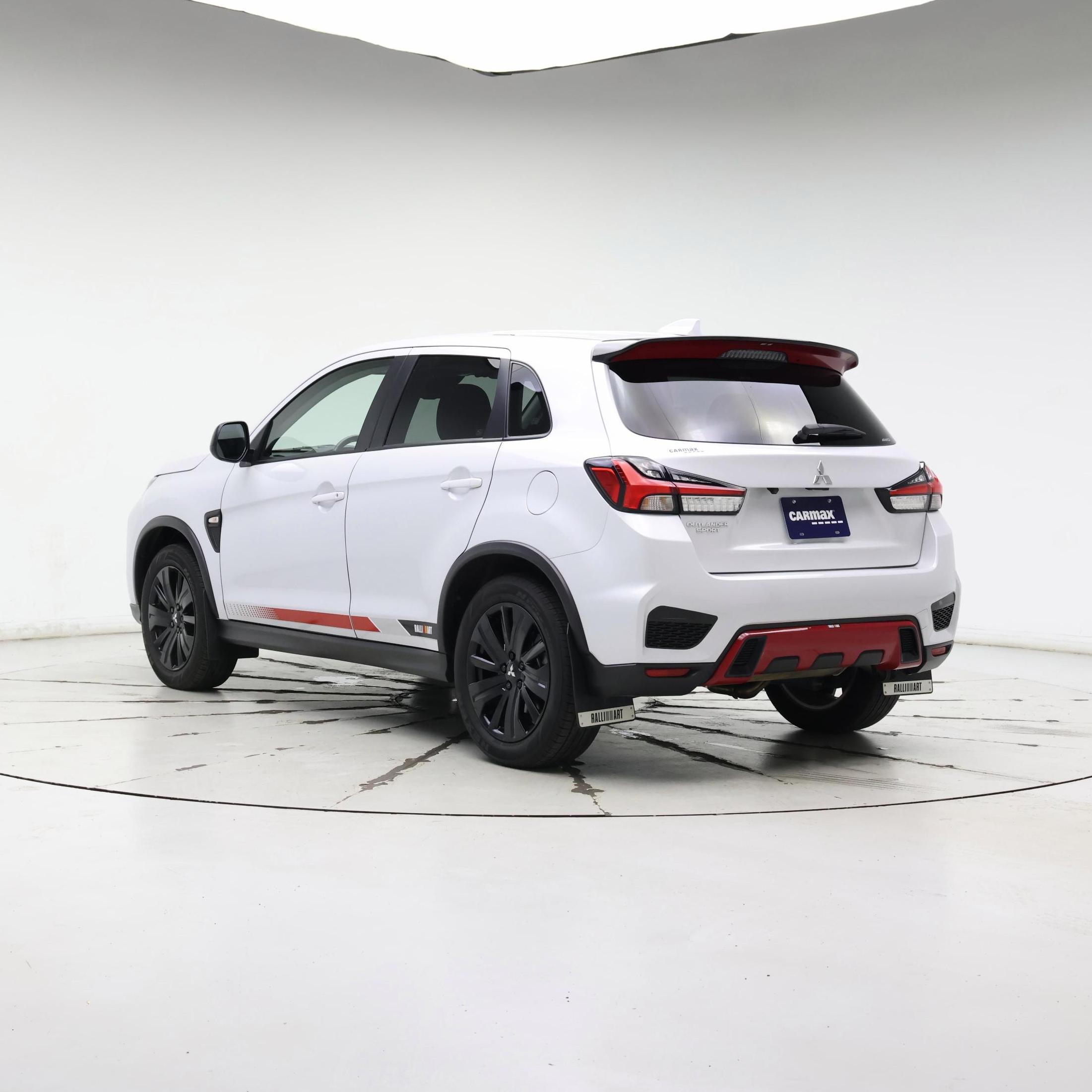 Thumbnail: 2023 Mitsubishi Outlander Sport - 2