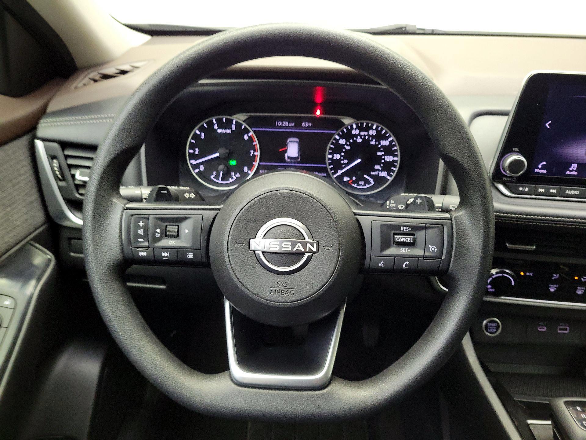 Thumbnail: 2023 Nissan Rogue - 10