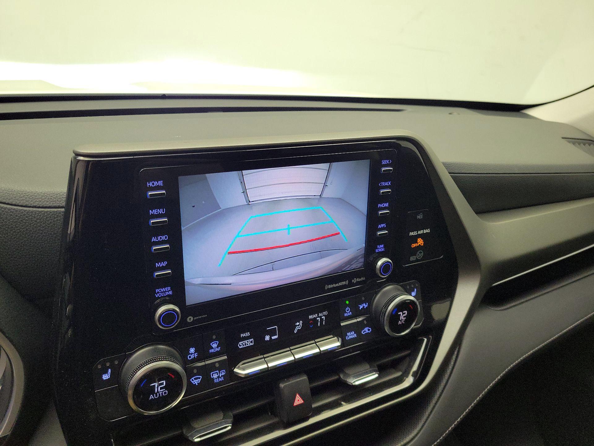 Thumbnail: 2021 Toyota Highlander - 14