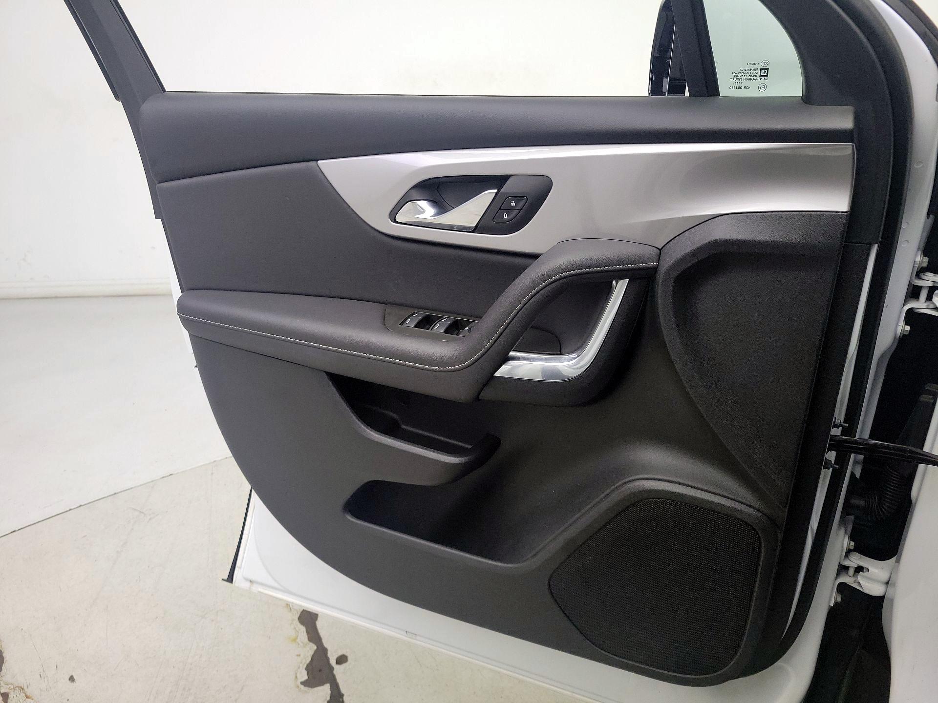 Thumbnail: 2023 Chevrolet Blazer - 12