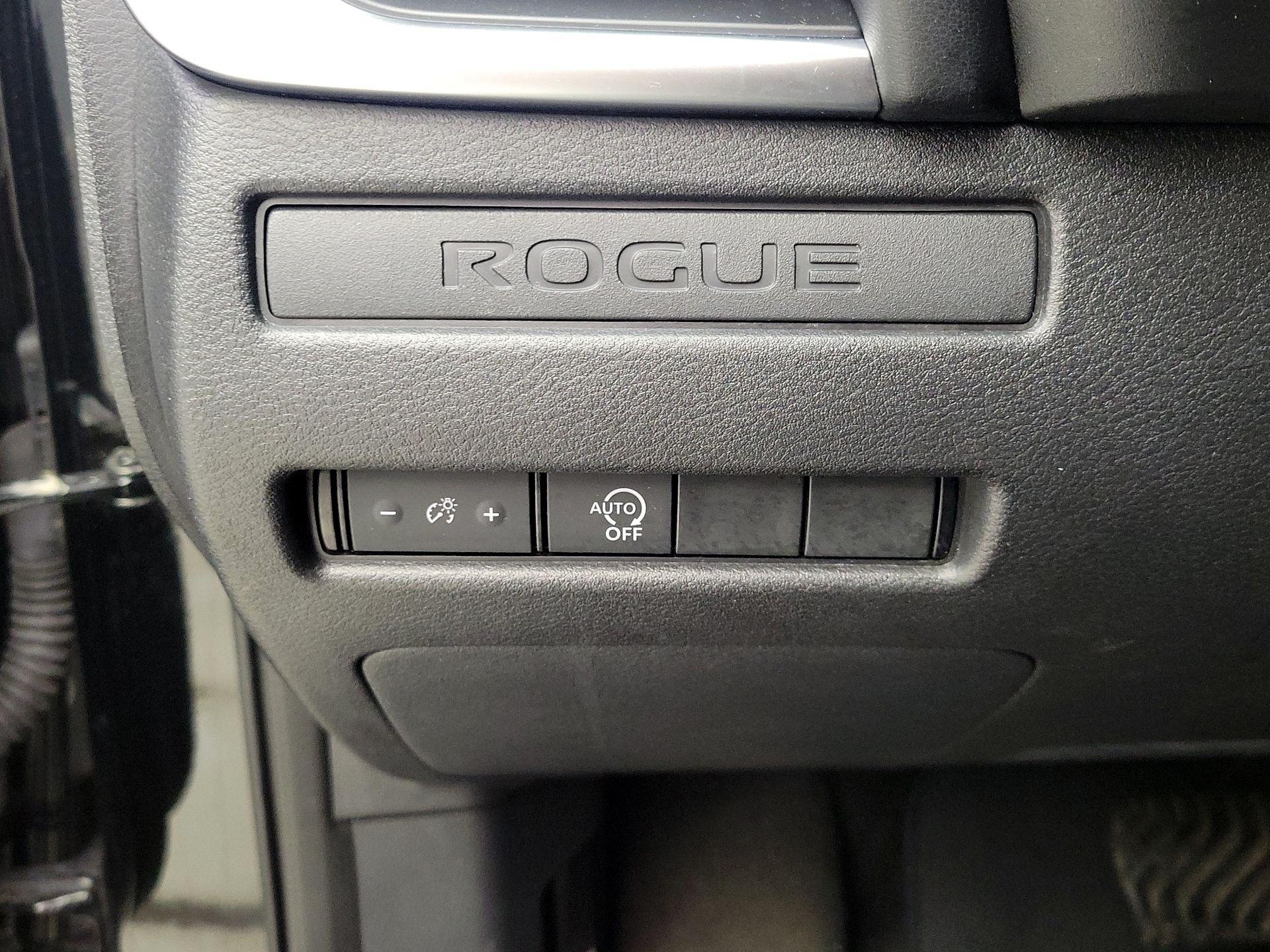 Thumbnail: 2023 Nissan Rogue - 13