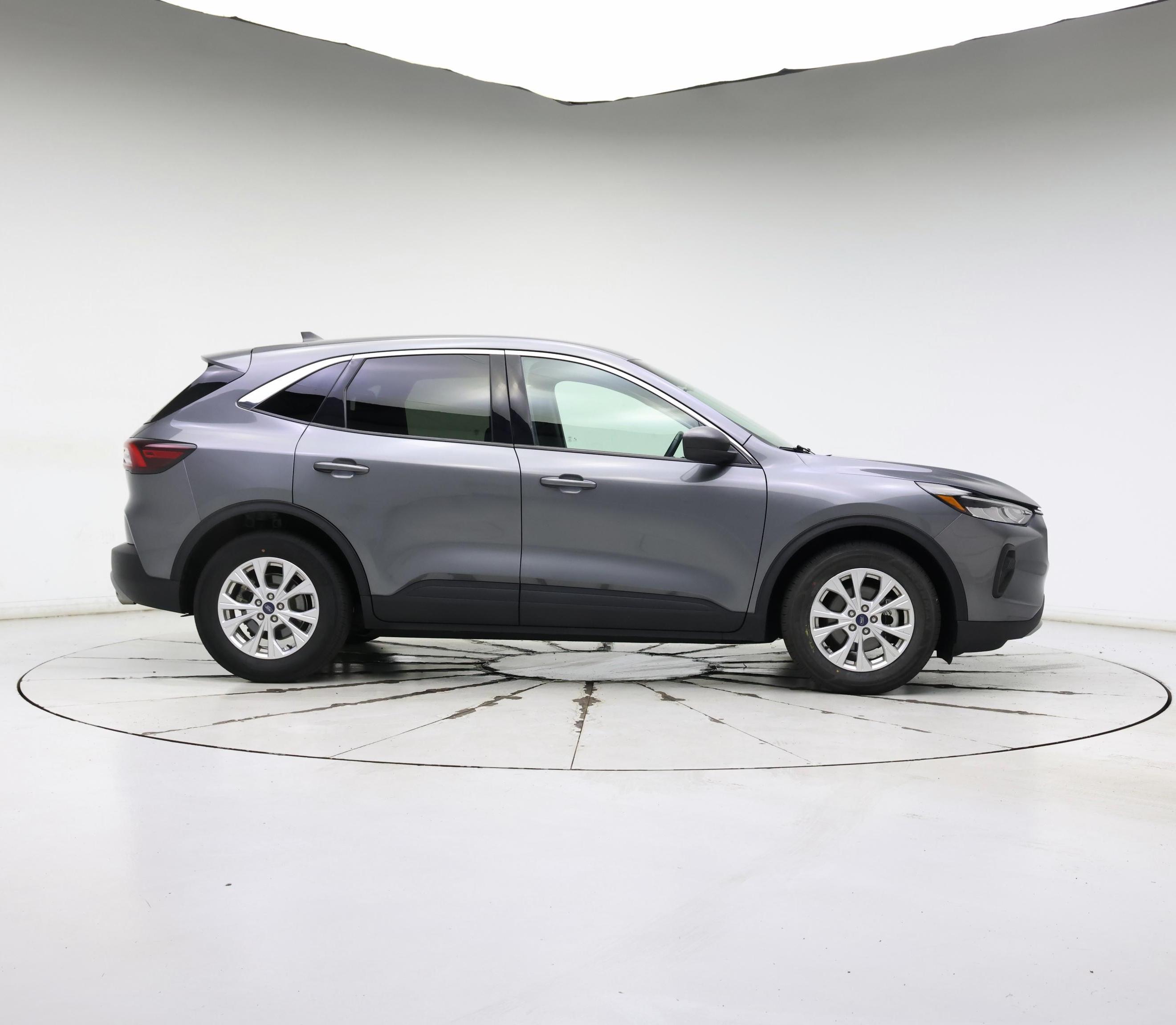 Thumbnail: 2023 Ford Escape - 7