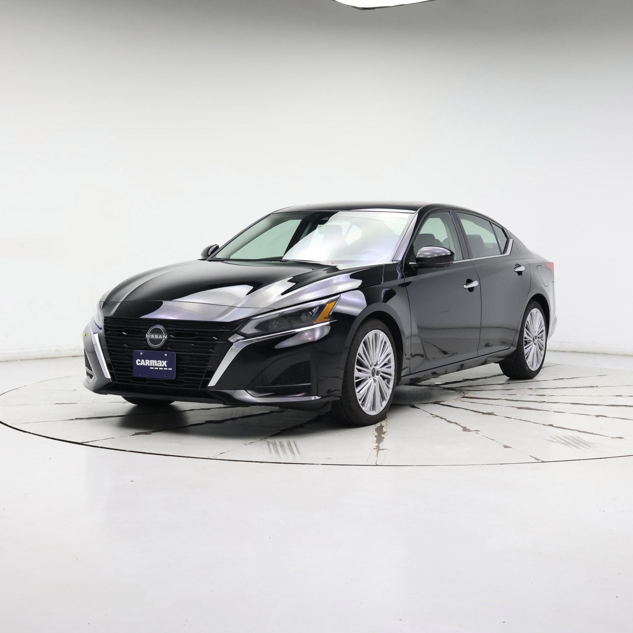 Thumbnail: 2023 Nissan Altima - 4
