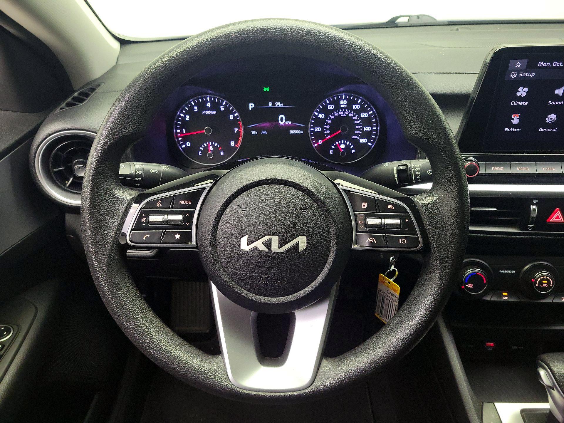 Thumbnail: 2023 Kia Forte - 10