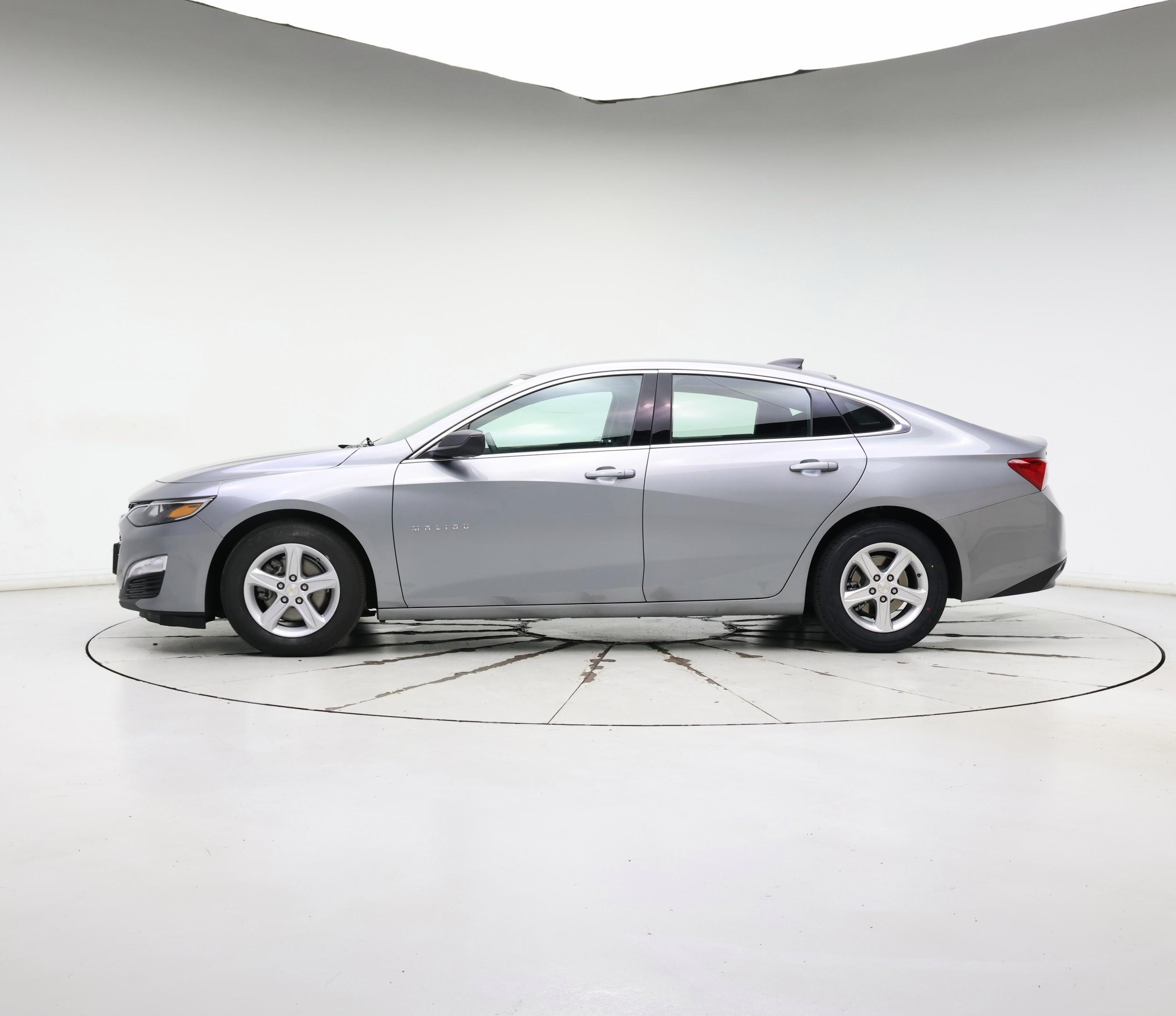 Thumbnail: 2023 Chevrolet Malibu - 3