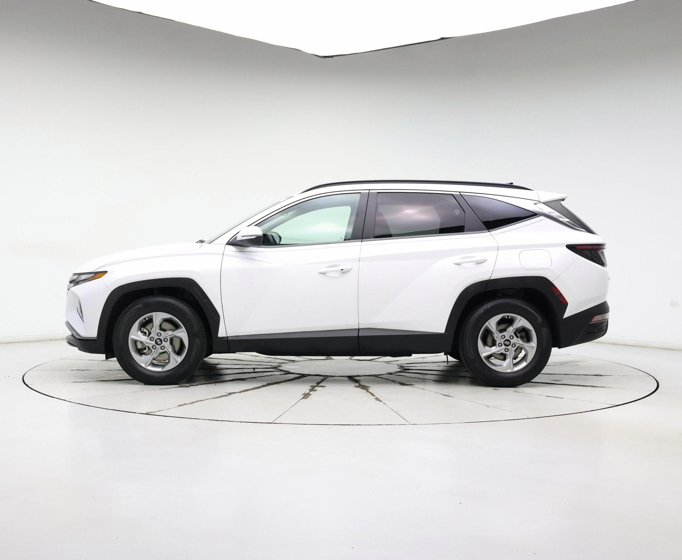 Thumbnail: 2022 Hyundai Tucson - 3
