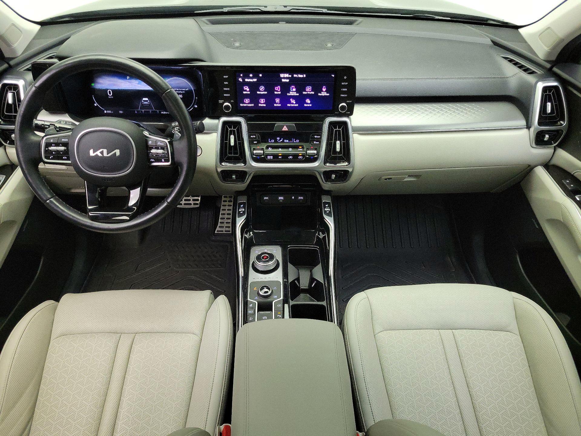 Thumbnail: 2023 Kia Sorento - 9
