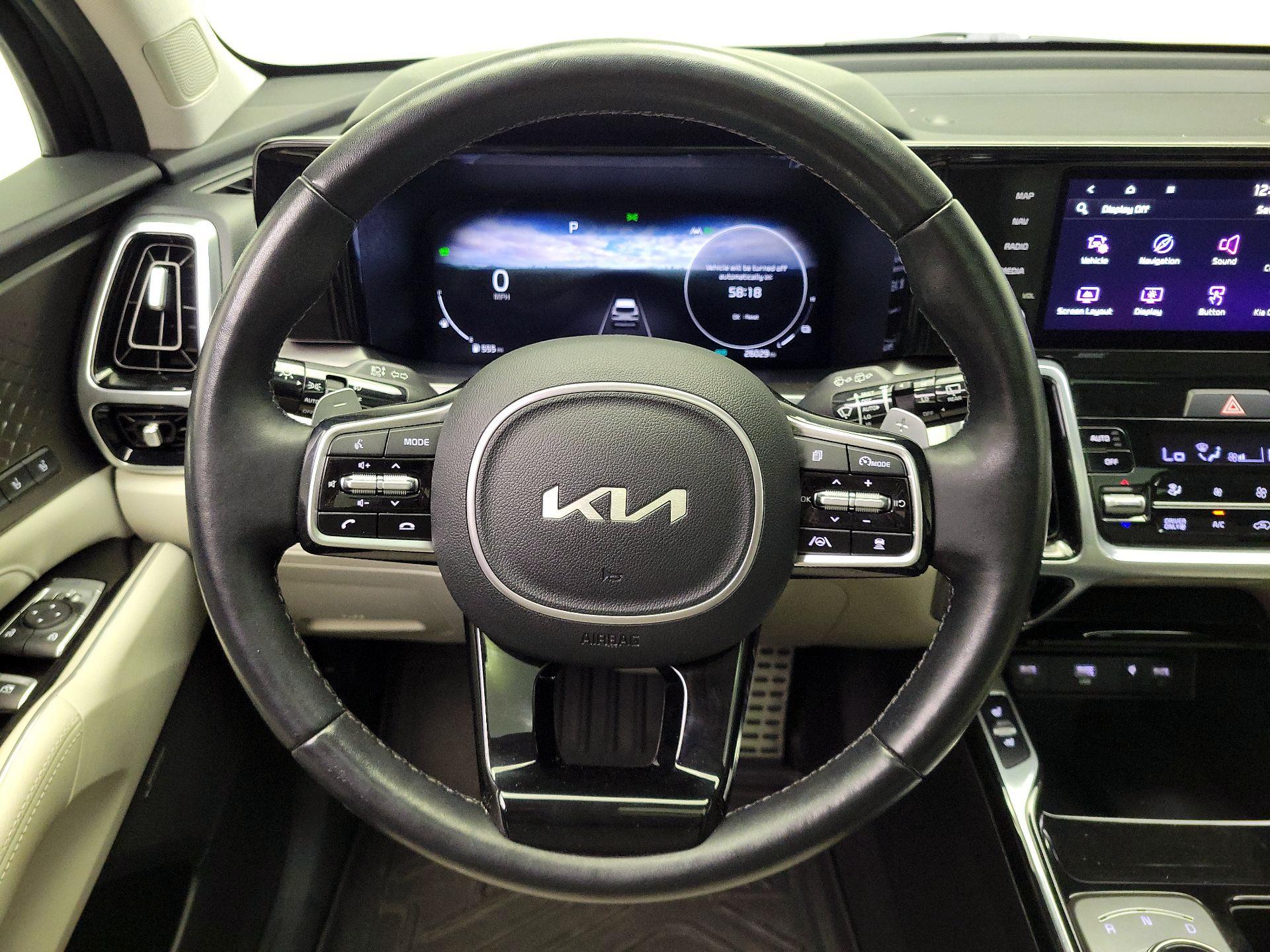 Thumbnail: 2023 Kia Sorento - 10